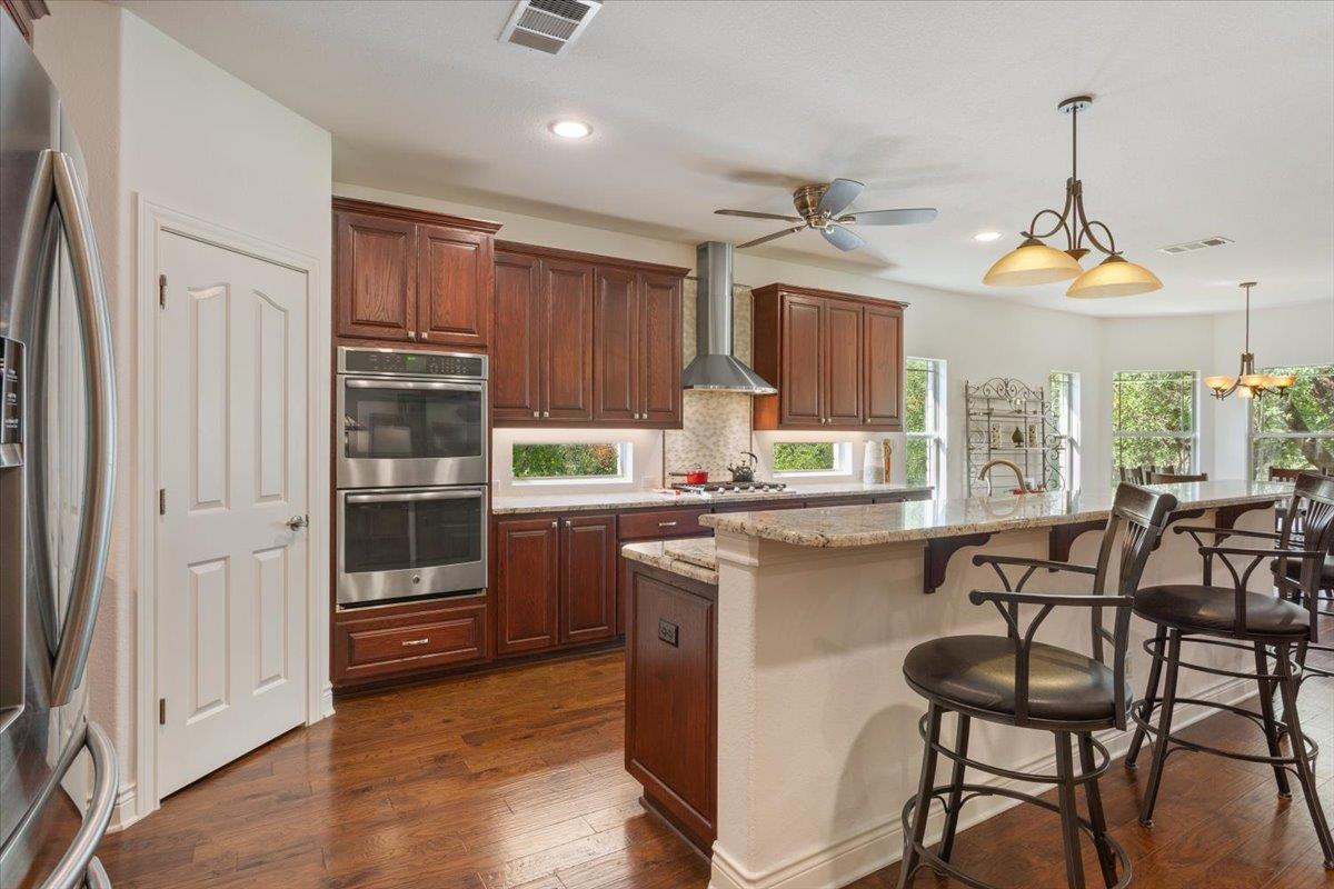 116 Hacienda Heights Cv, Georgetown, TX 78633