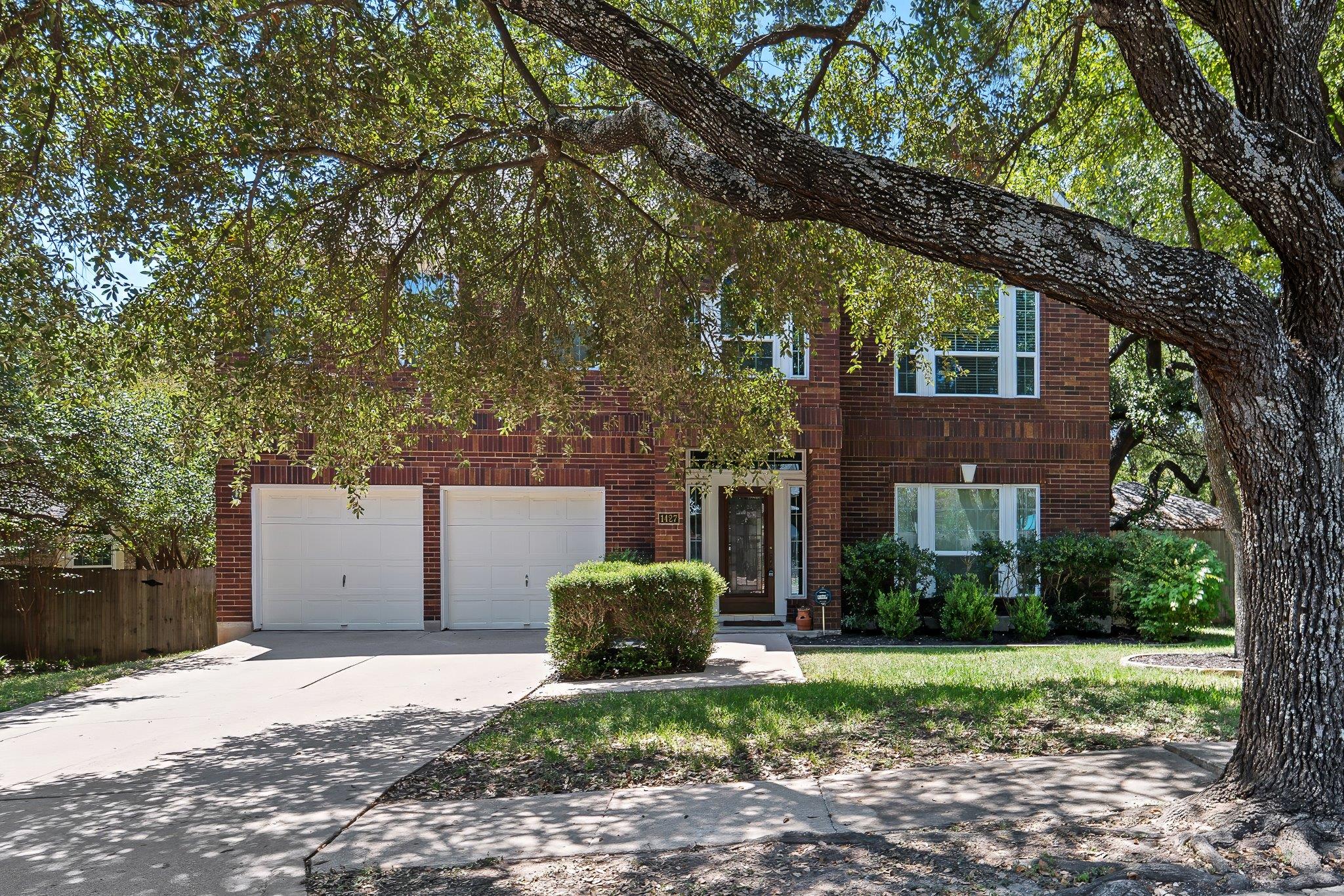 1427 Dapplegrey Ln, Austin, TX 78727