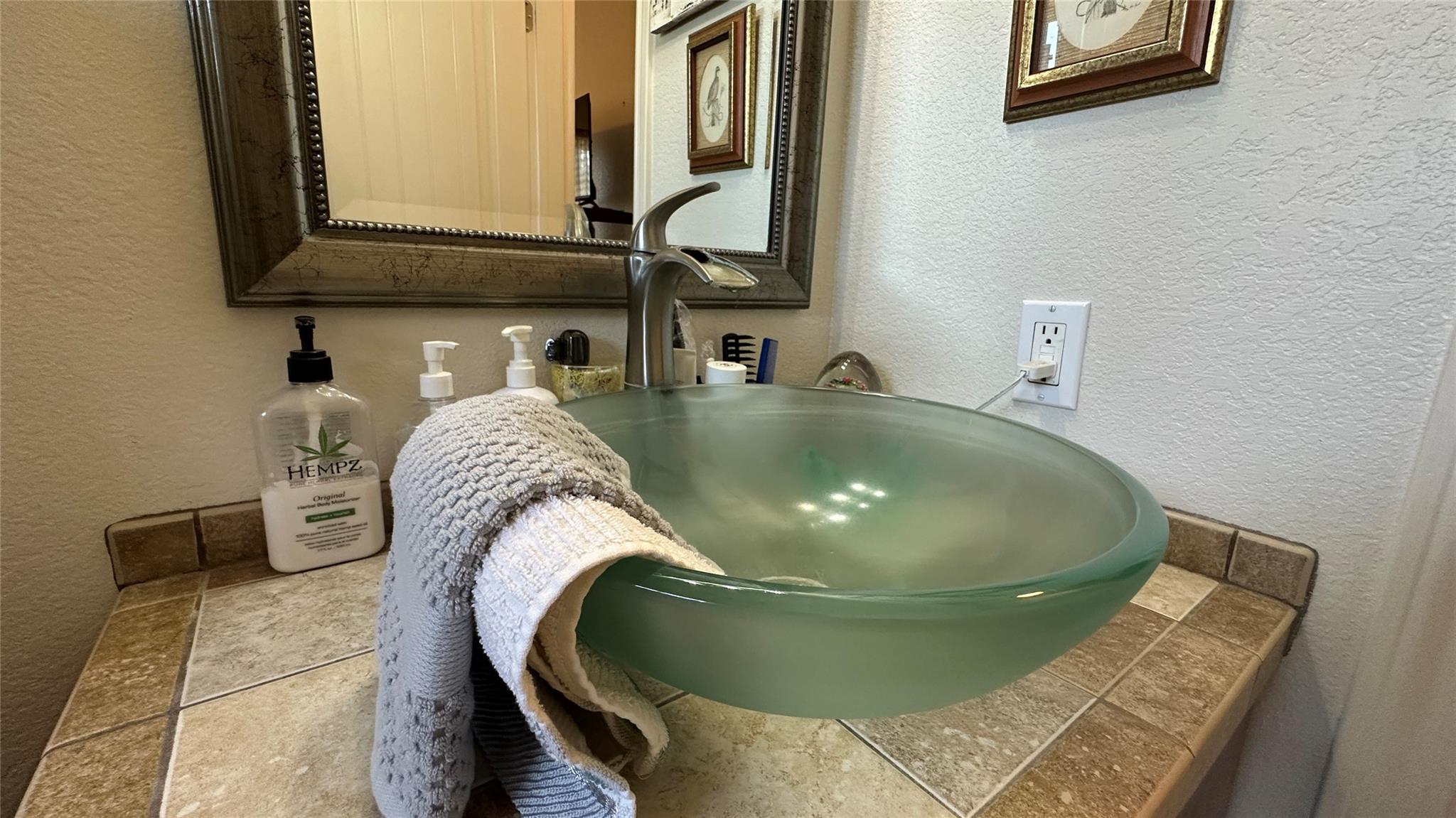 213 Joe Cole Ln, Smithville, TX 78957