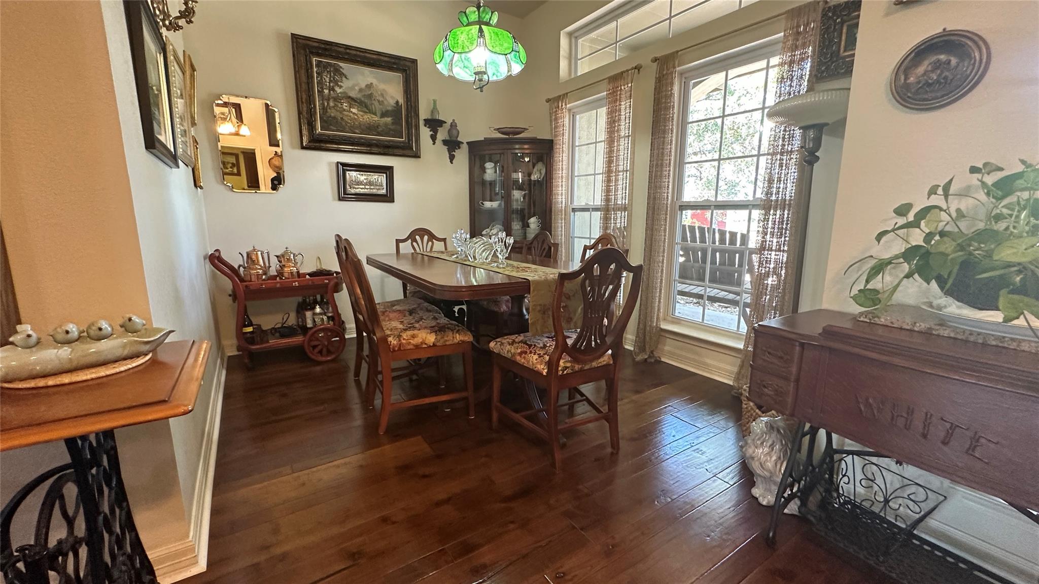 213 Joe Cole Ln, Smithville, TX 78957