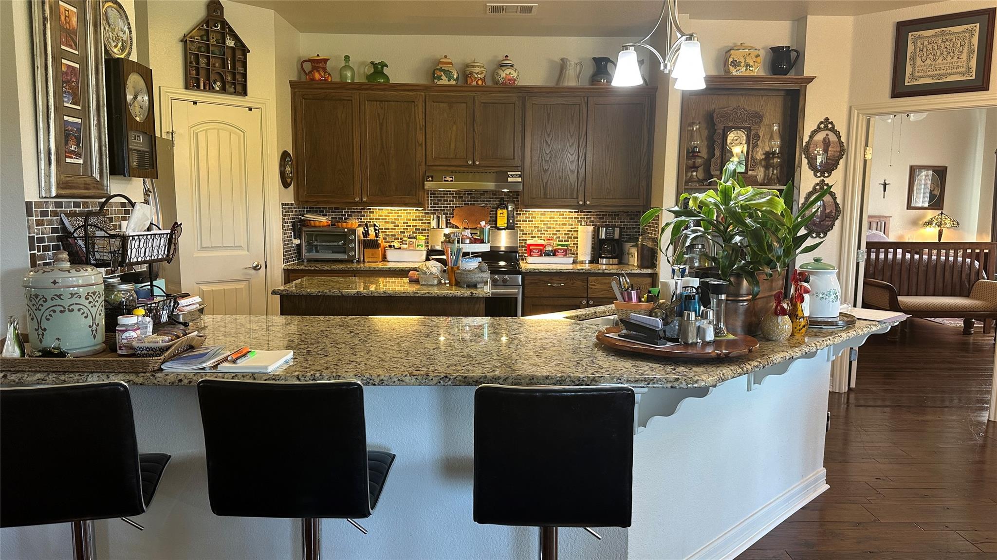 213 Joe Cole Ln, Smithville, TX 78957