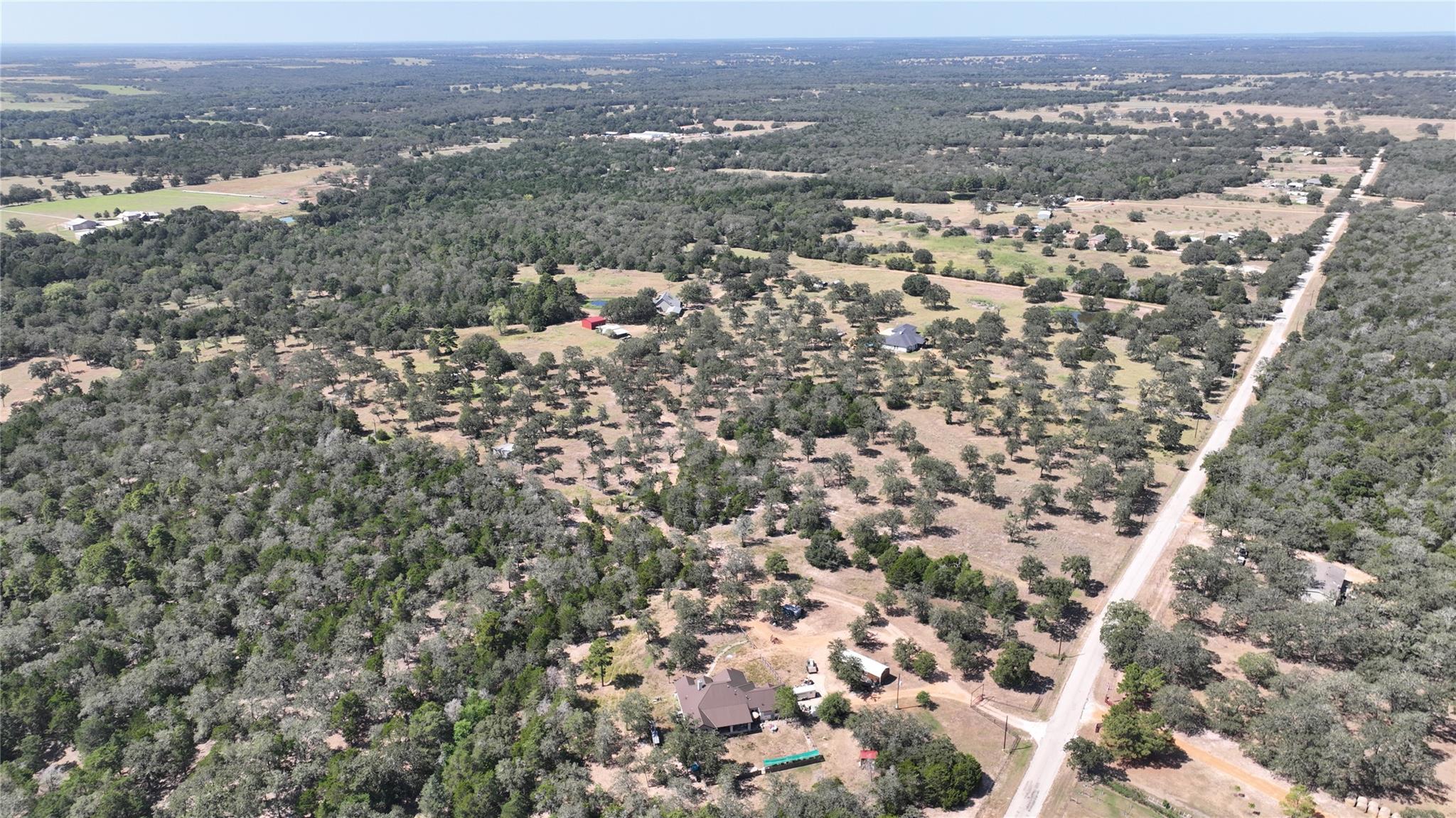 213 Joe Cole Ln, Smithville, TX 78957