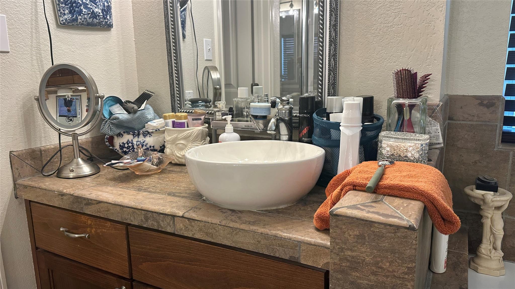 213 Joe Cole Ln, Smithville, TX 78957