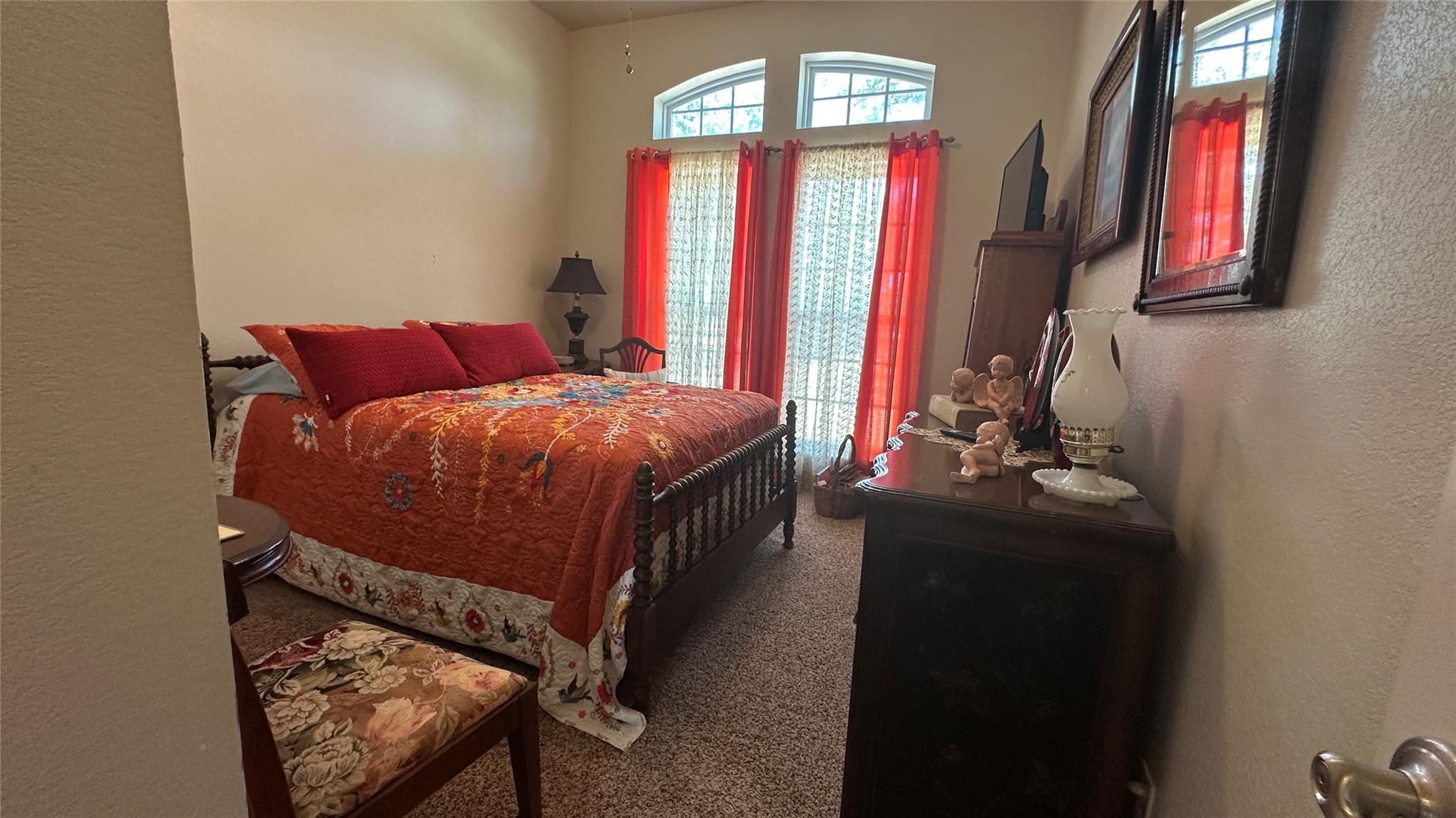 213 Joe Cole Ln, Smithville, TX 78957