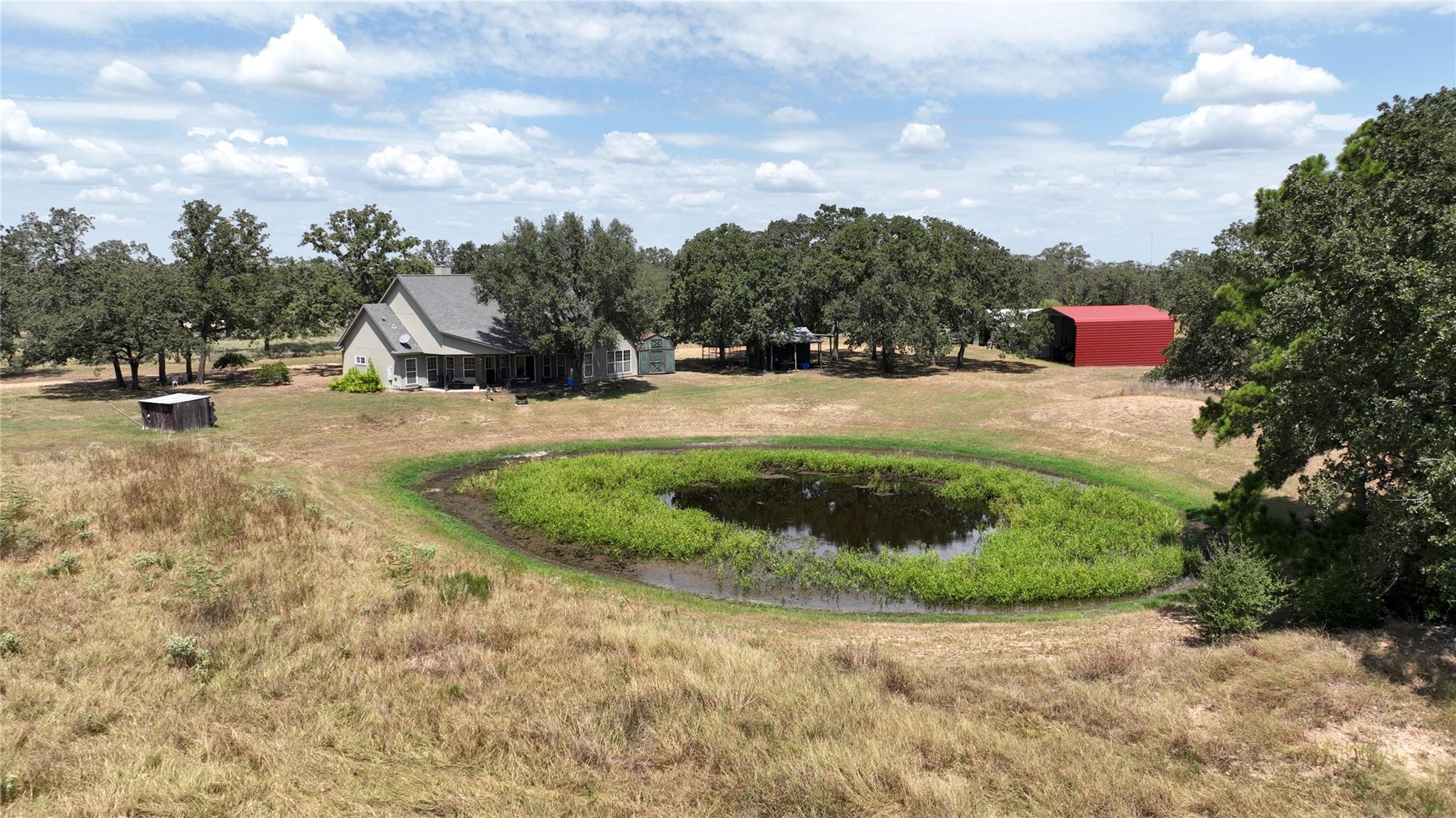 213 Joe Cole Ln, Smithville, TX 78957