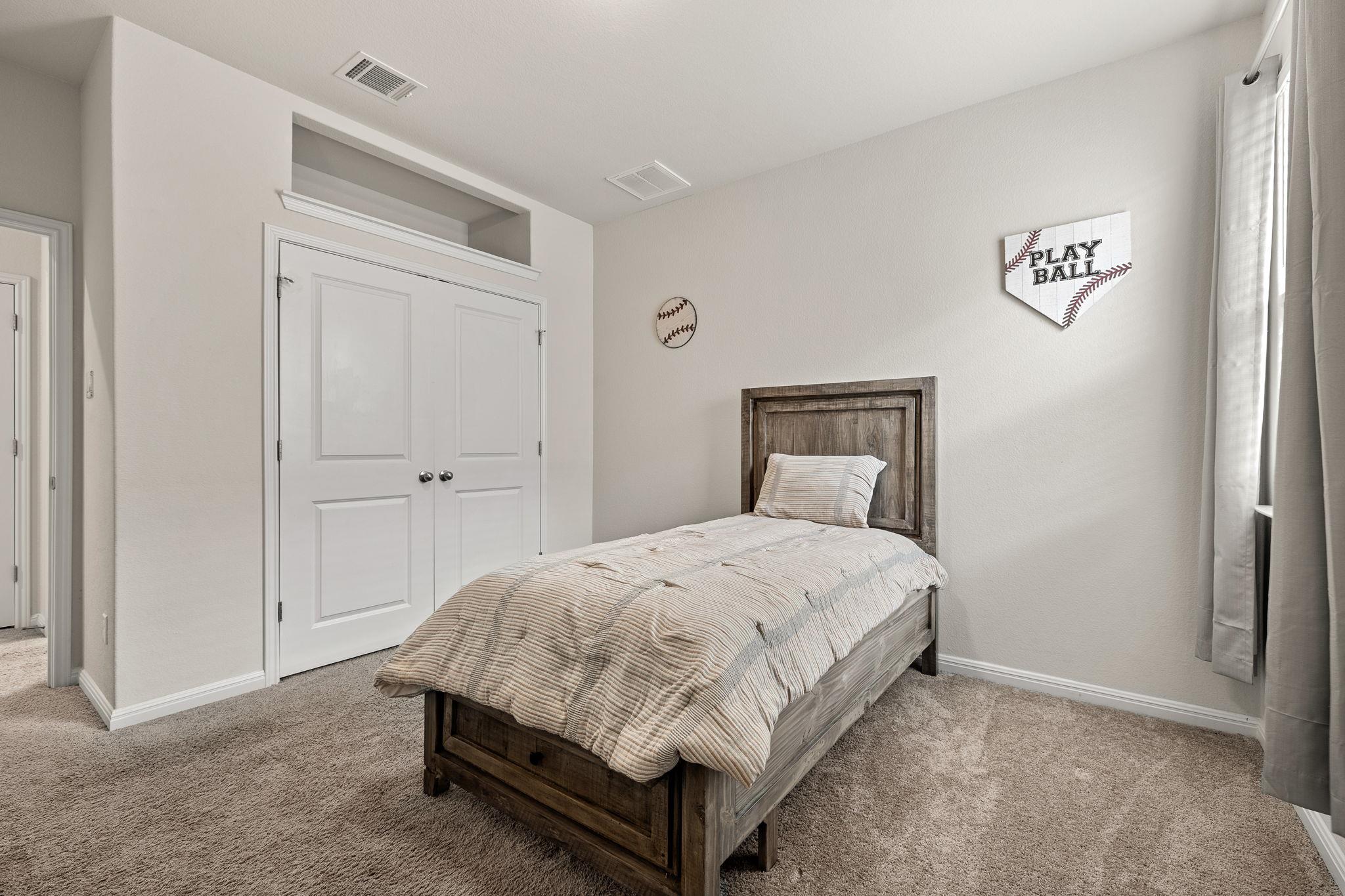 249 Tanda Ln, Hutto, TX 78634