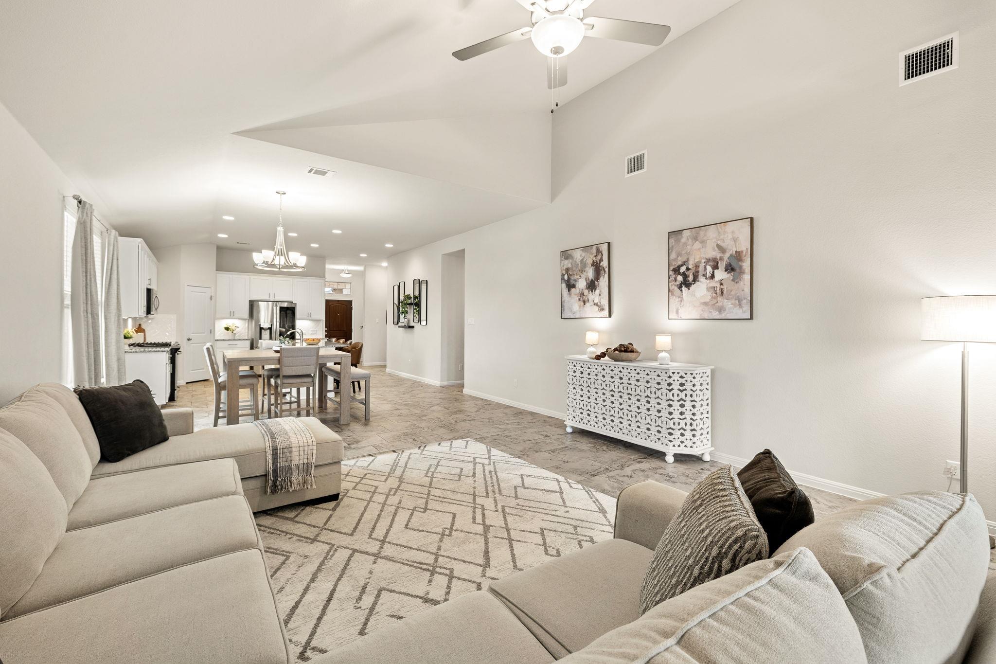 249 Tanda Ln, Hutto, TX 78634