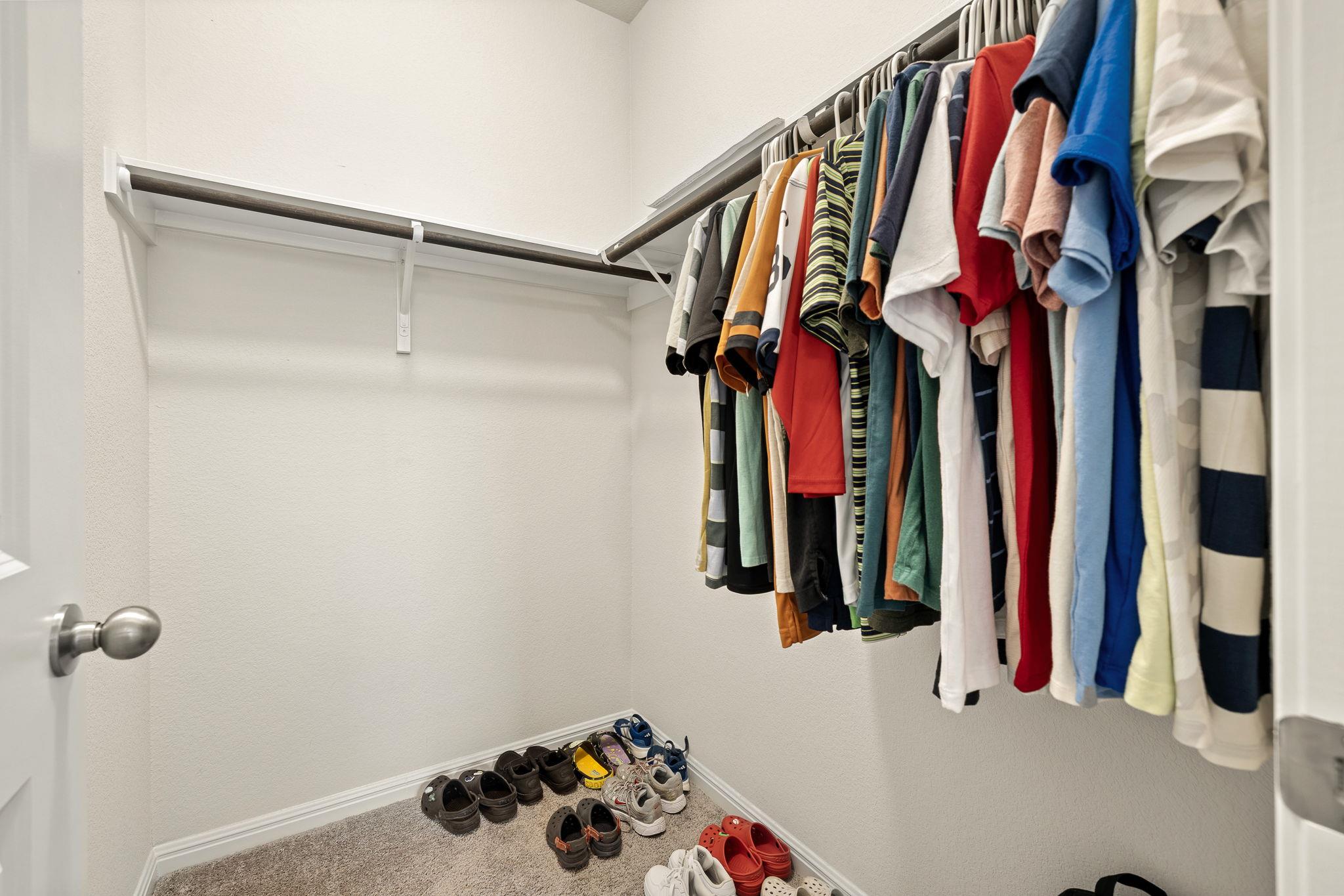 249 Tanda Ln, Hutto, TX 78634