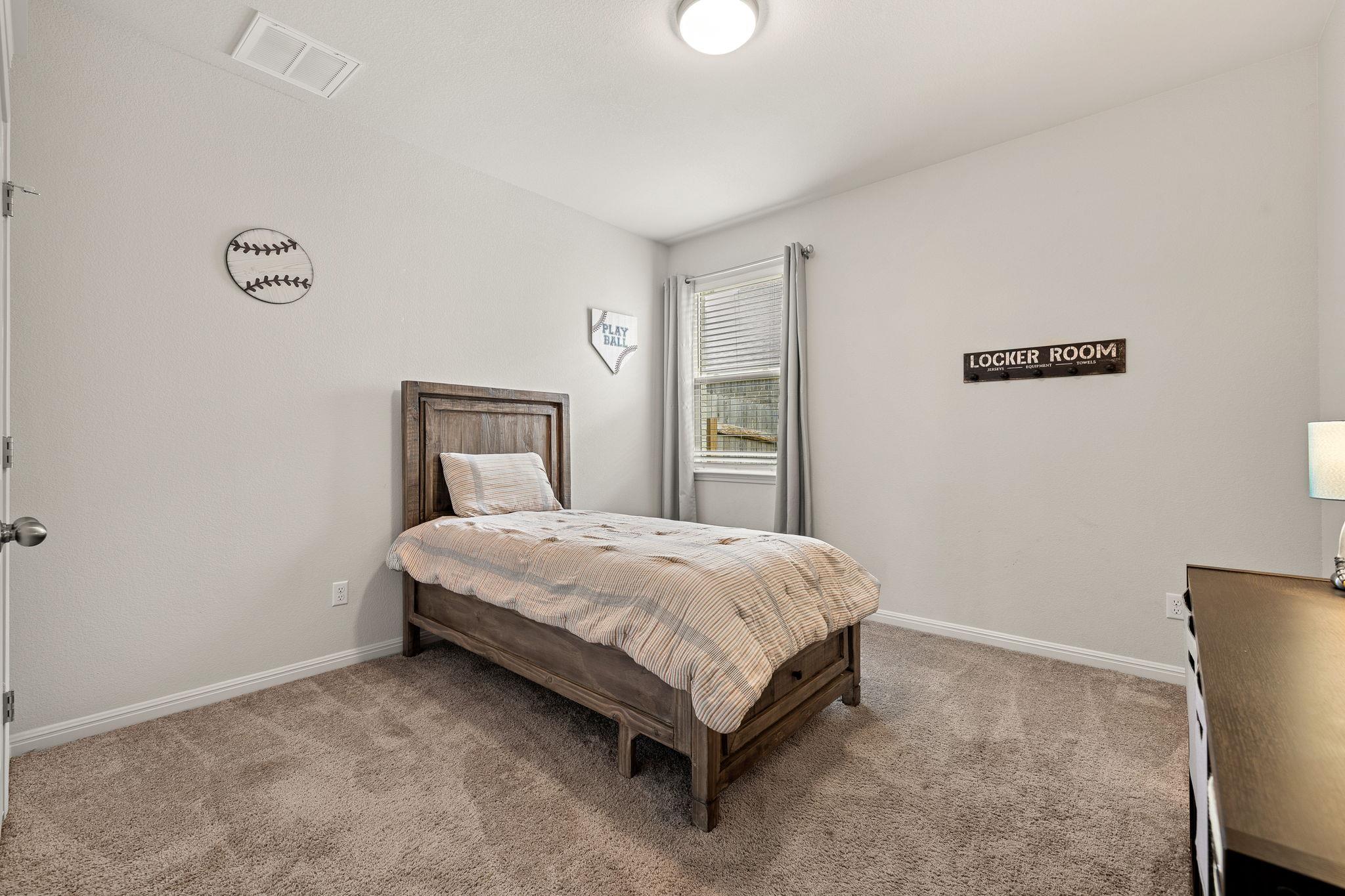 249 Tanda Ln, Hutto, TX 78634