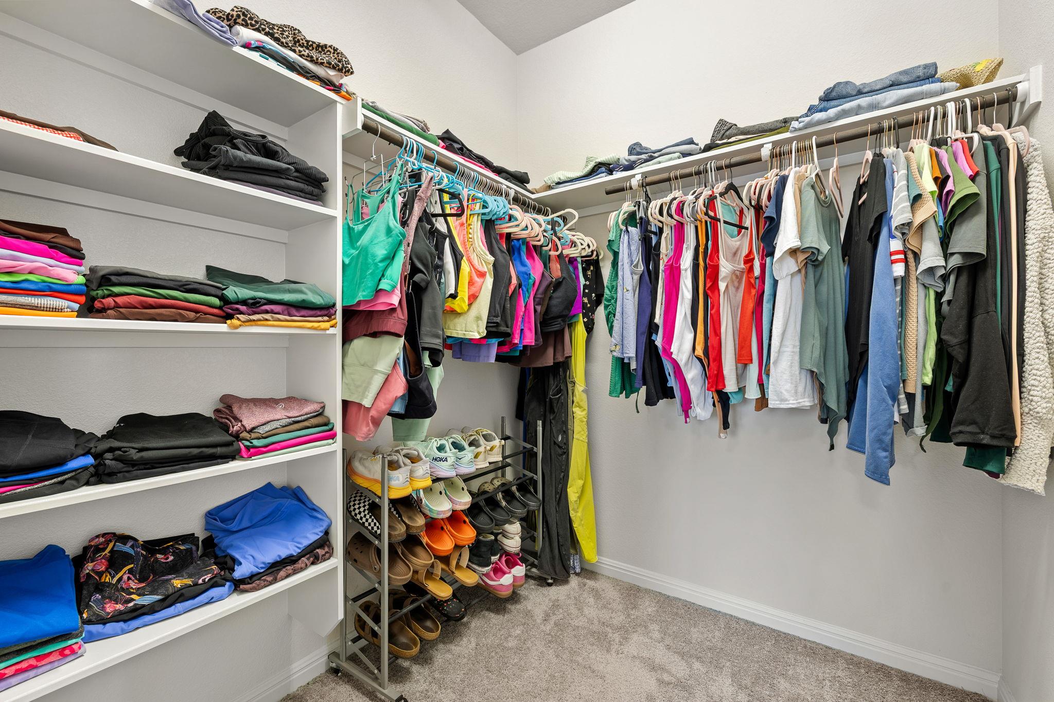 249 Tanda Ln, Hutto, TX 78634