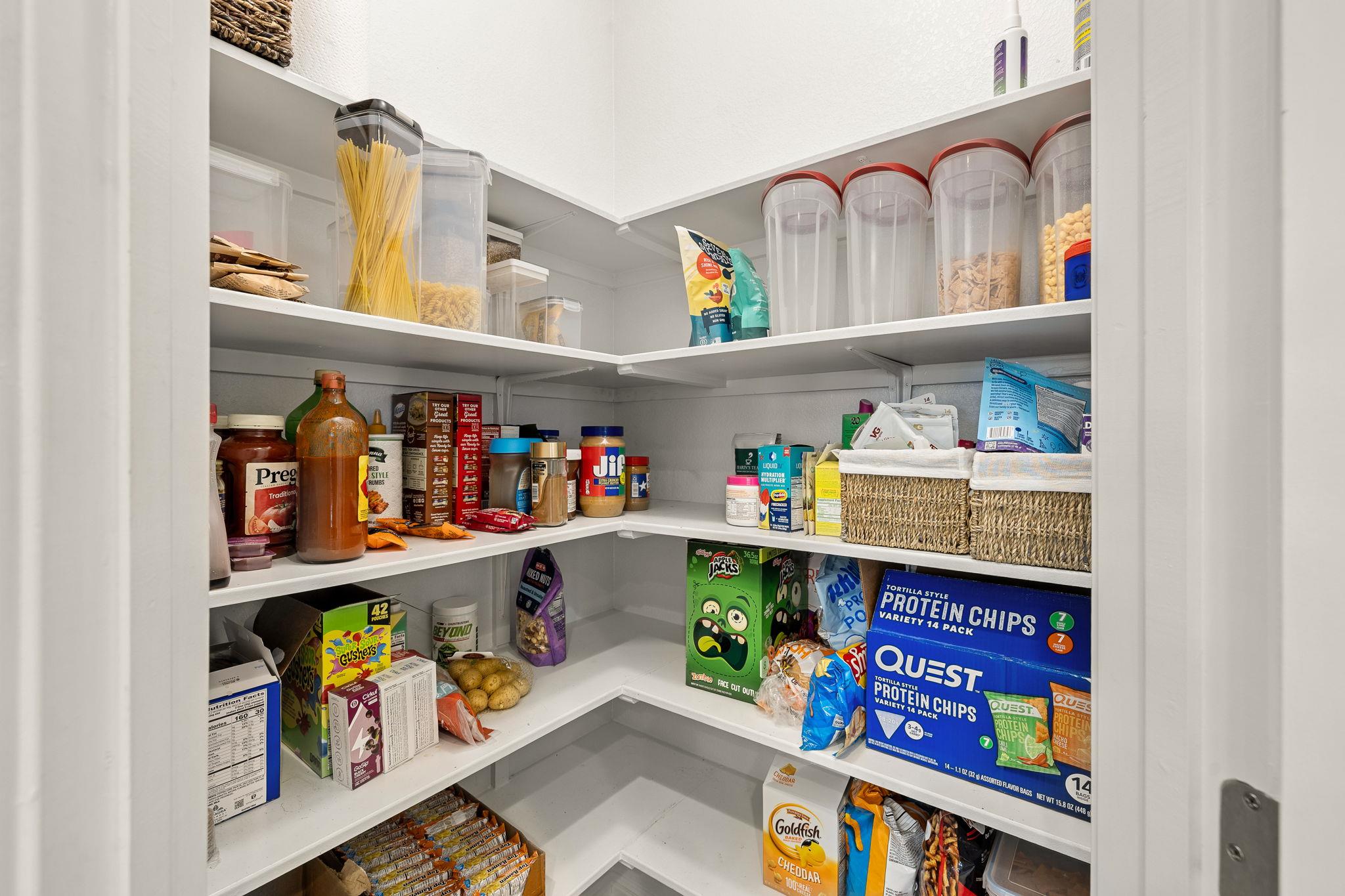 249 Tanda Ln, Hutto, TX 78634