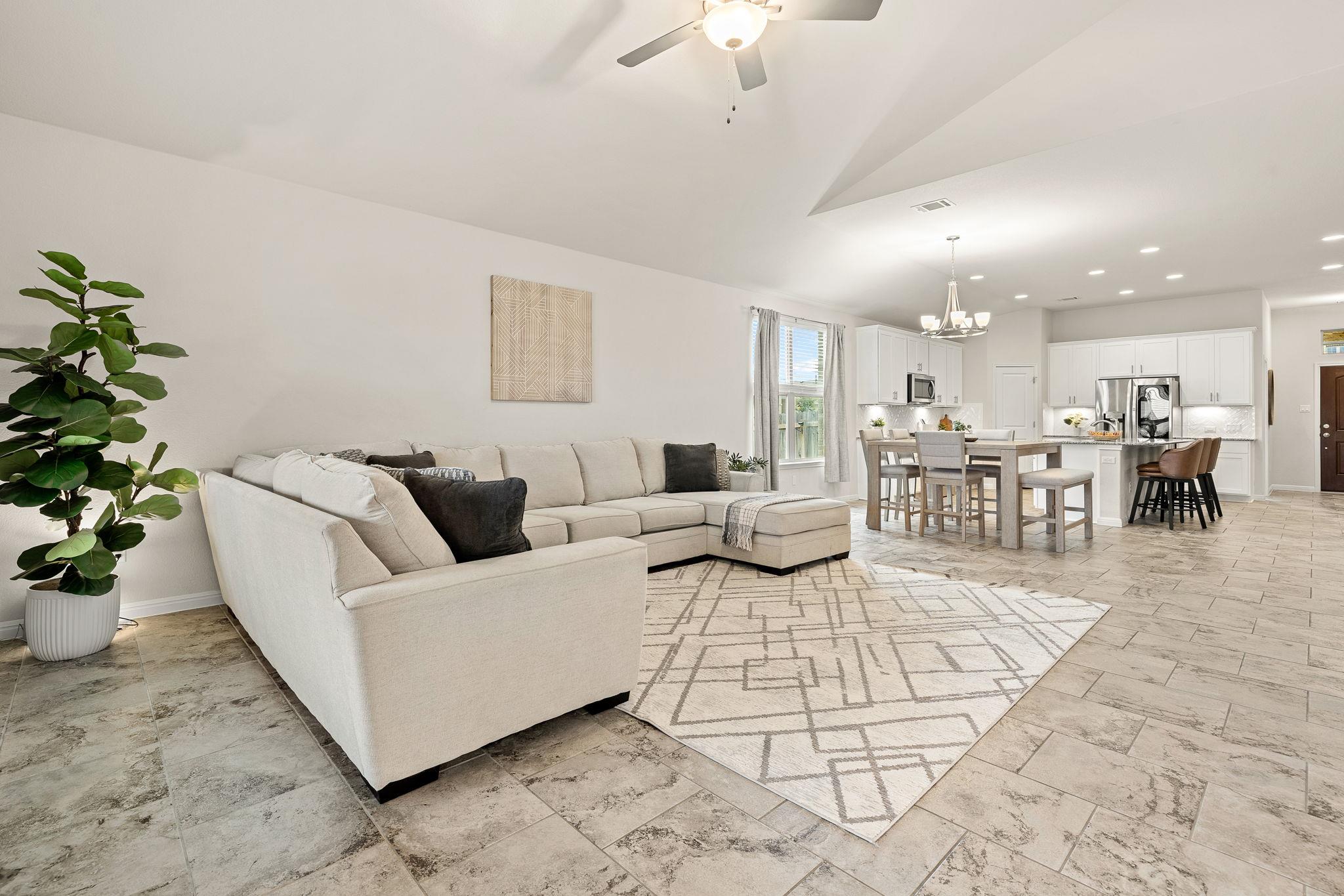 249 Tanda Ln, Hutto, TX 78634