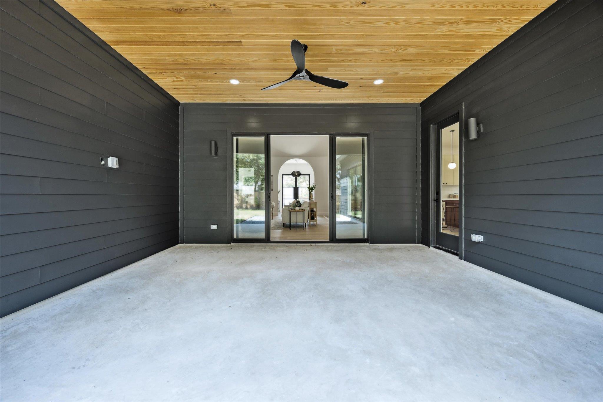 6805 Duquesne Dr, Austin, TX 78723