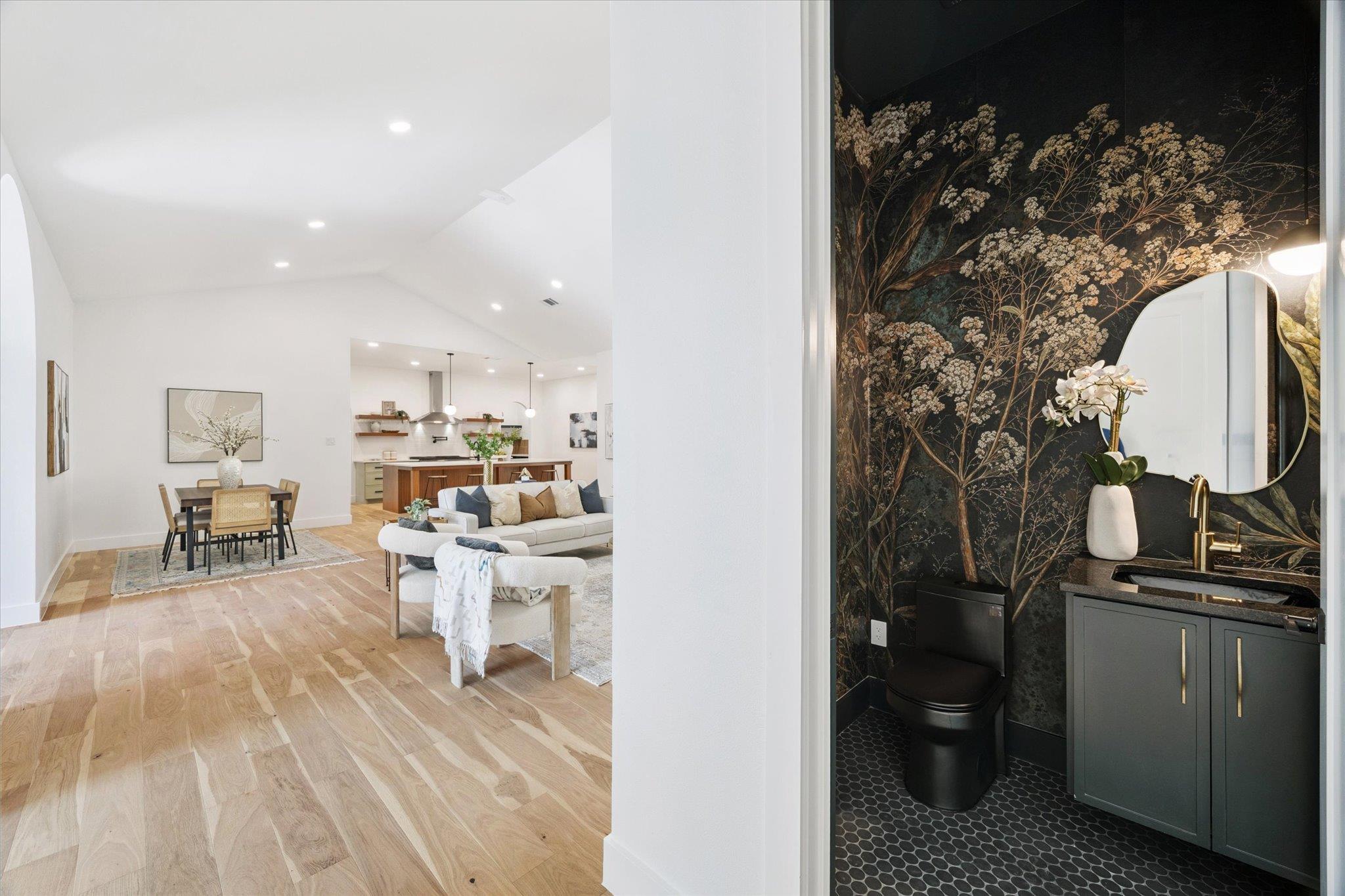 6805 Duquesne Dr, Austin, TX 78723