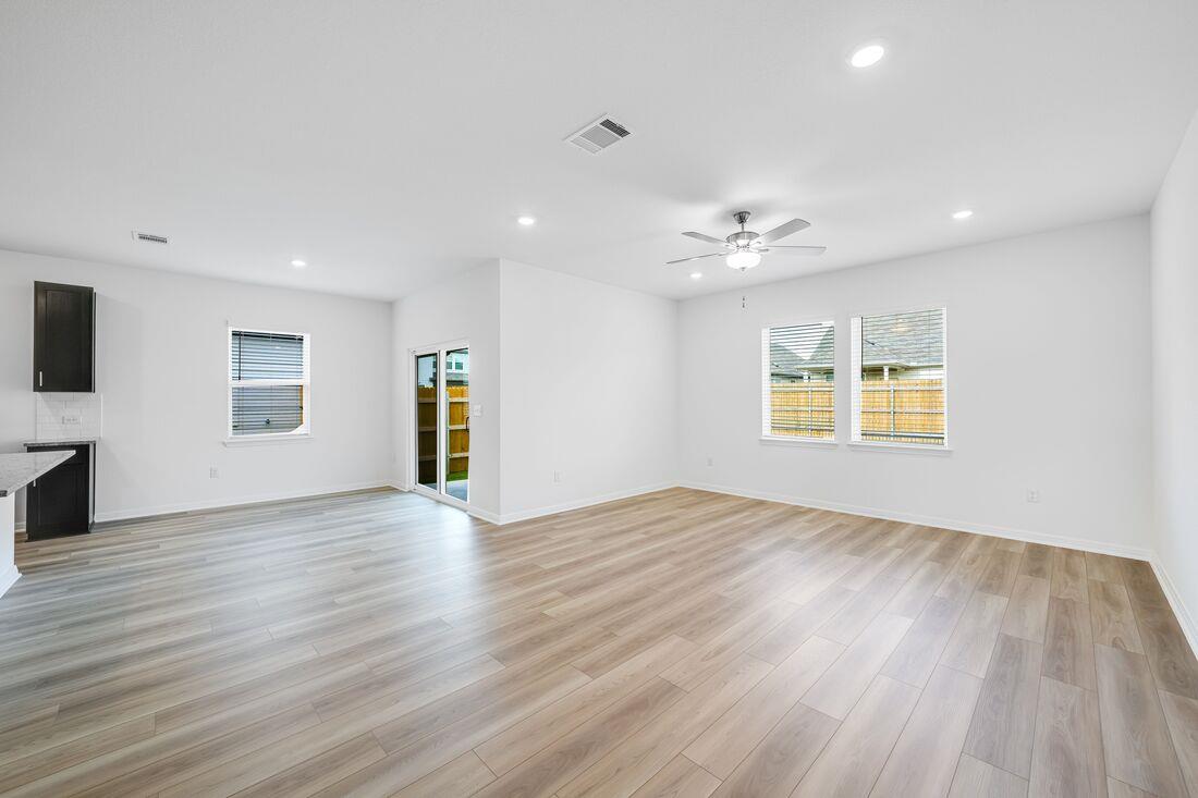 14008 Axel Johanson Dr, Del Valle, TX 78617