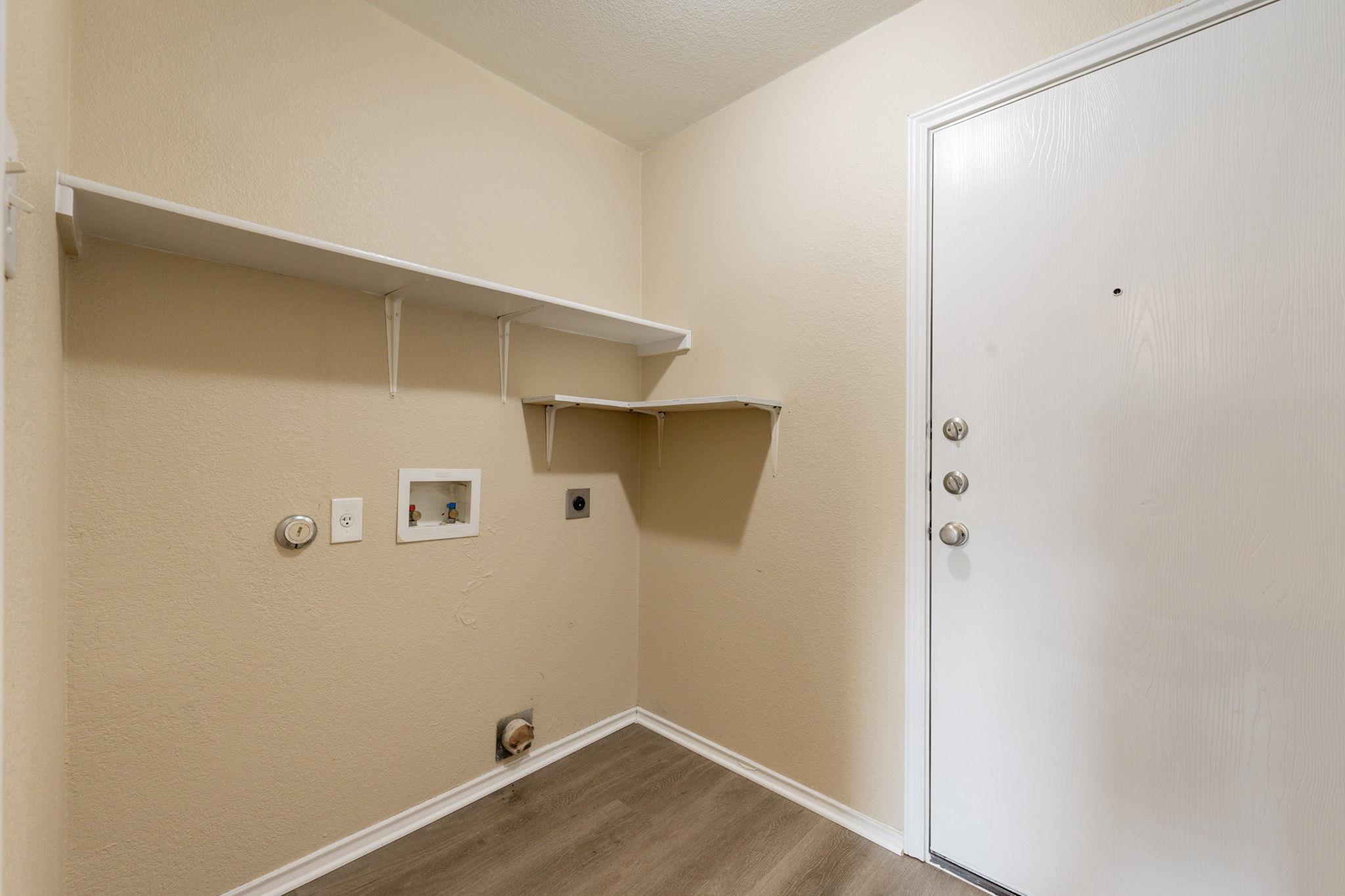 13209 Thome Valley Dr, Del Valle, TX 78617