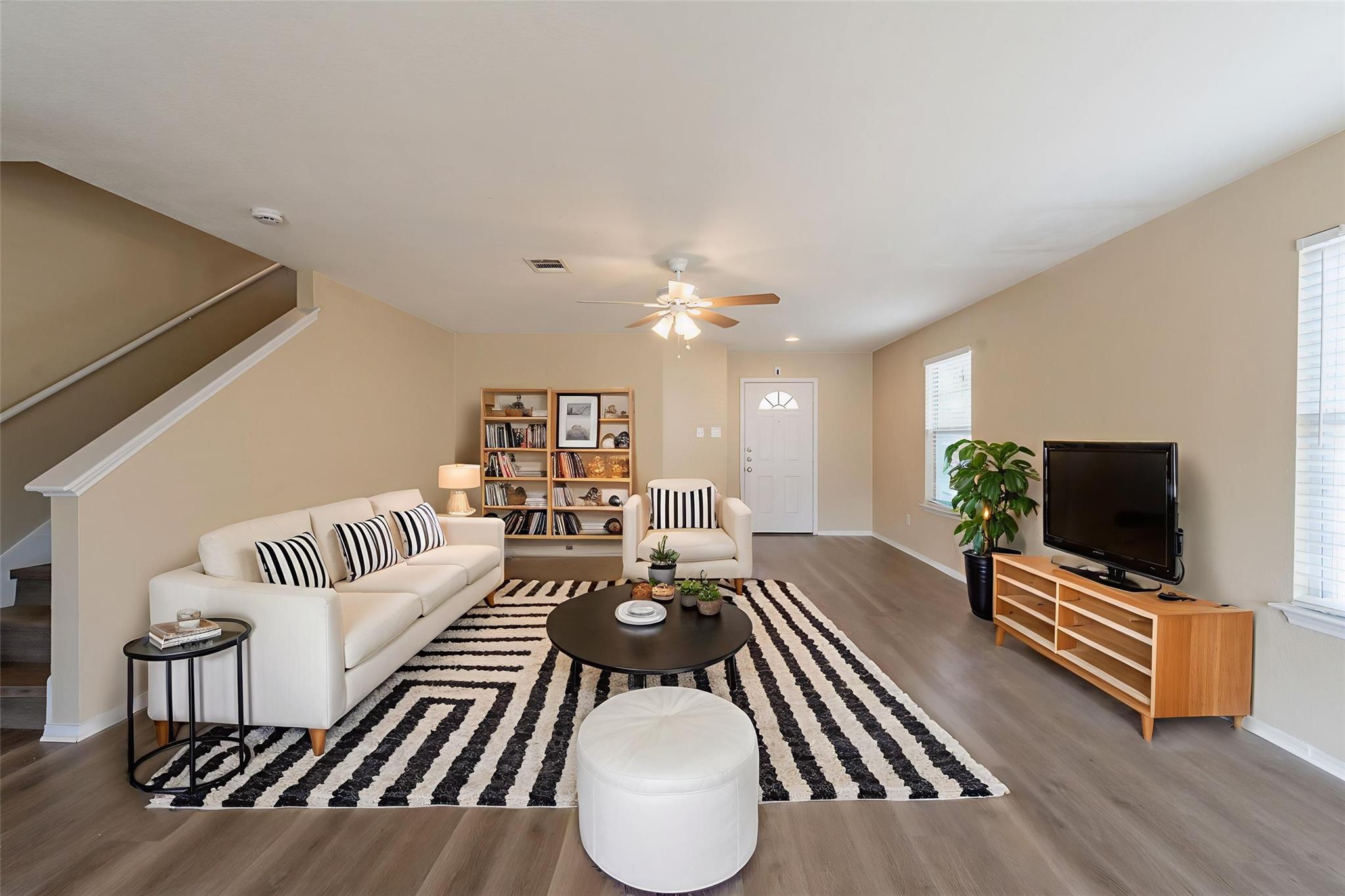 13209 Thome Valley Dr, Del Valle, TX 78617