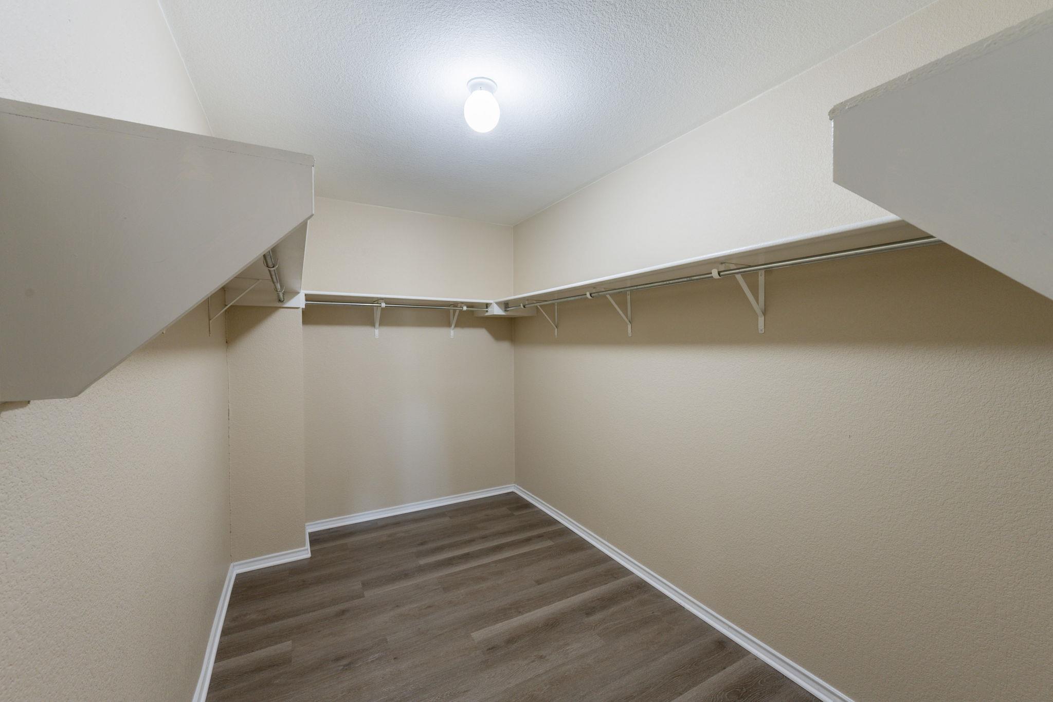 13209 Thome Valley Dr, Del Valle, TX 78617