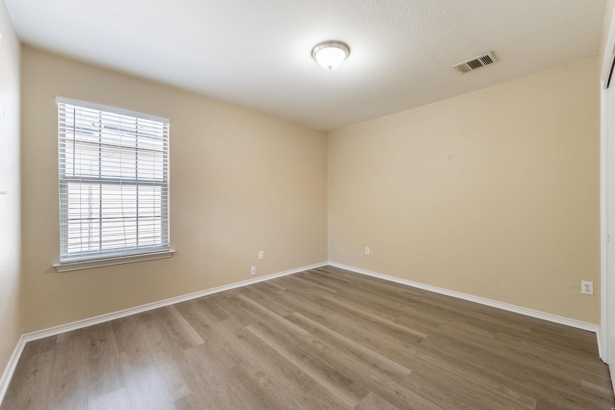 13209 Thome Valley Dr, Del Valle, TX 78617