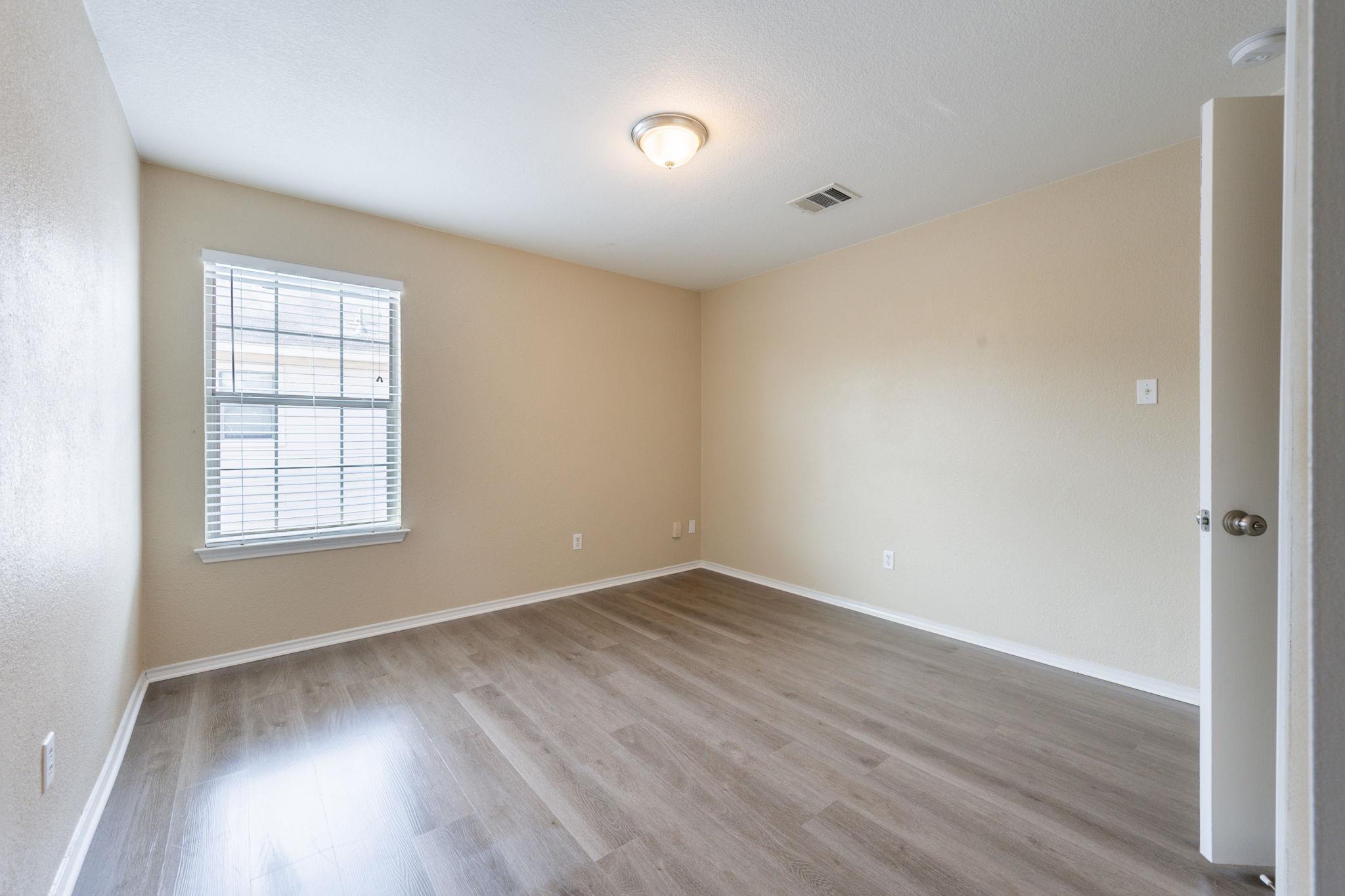 13209 Thome Valley Dr, Del Valle, TX 78617