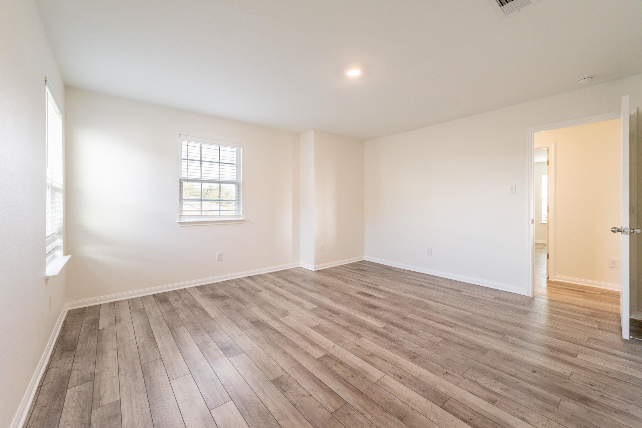 1163 Treeta Trl, Kyle, TX 78640