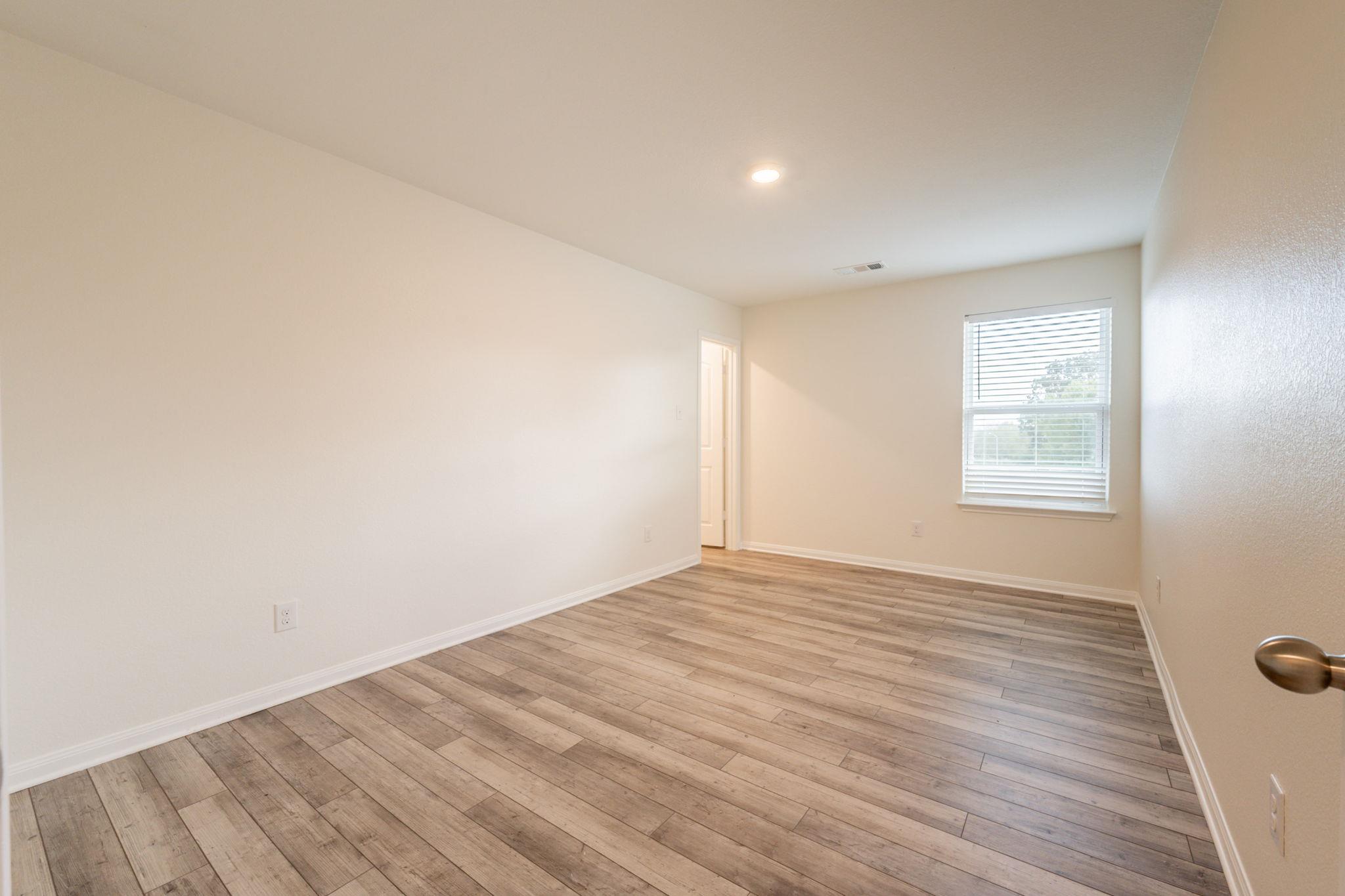 1163 Treeta Trl, Kyle, TX 78640