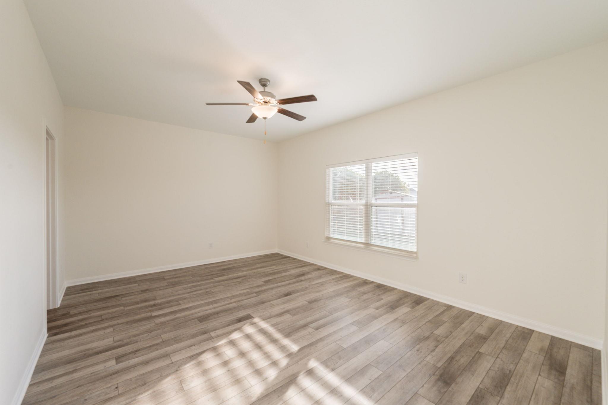 1163 Treeta Trl, Kyle, TX 78640