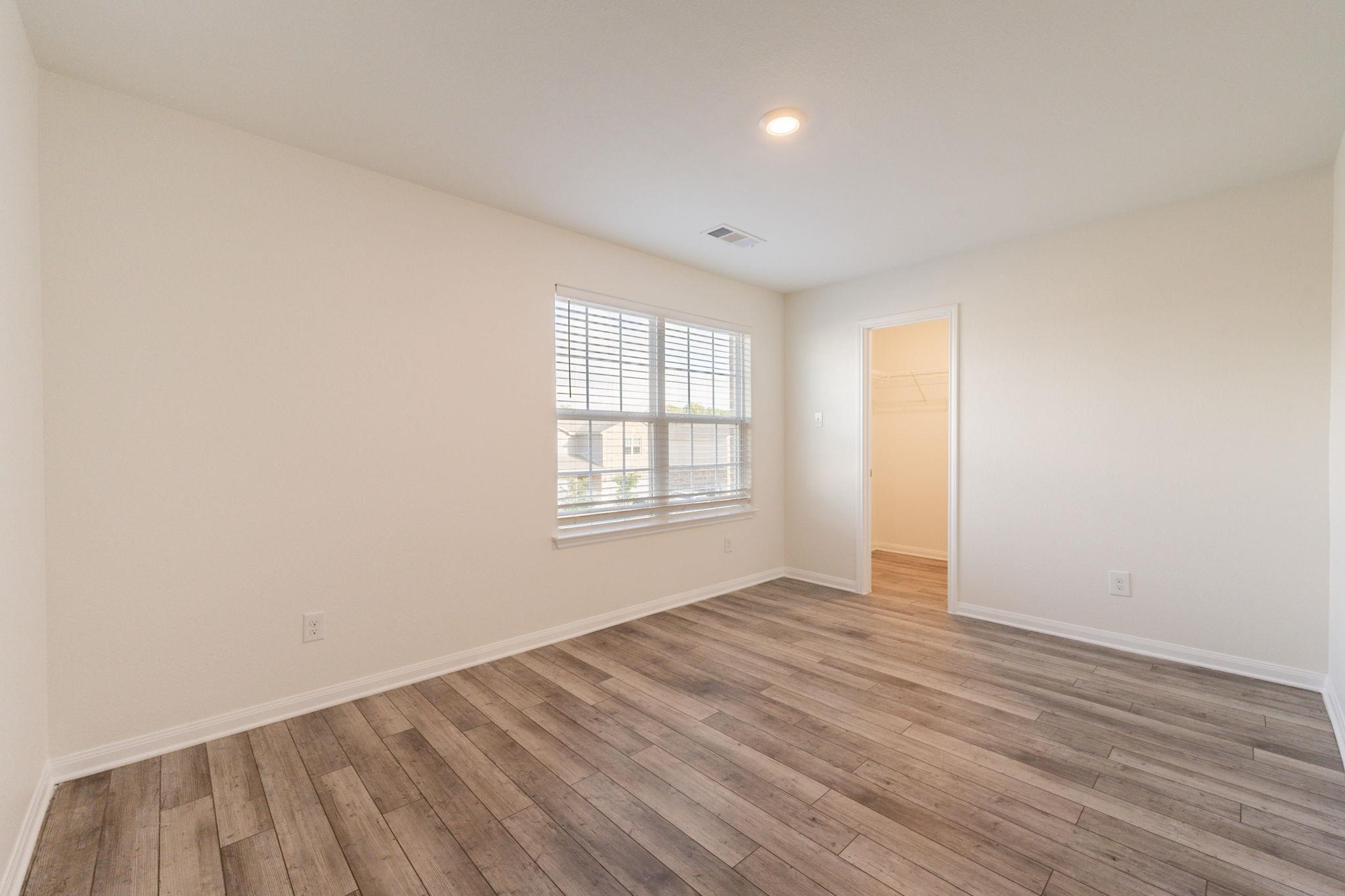 1163 Treeta Trl, Kyle, TX 78640