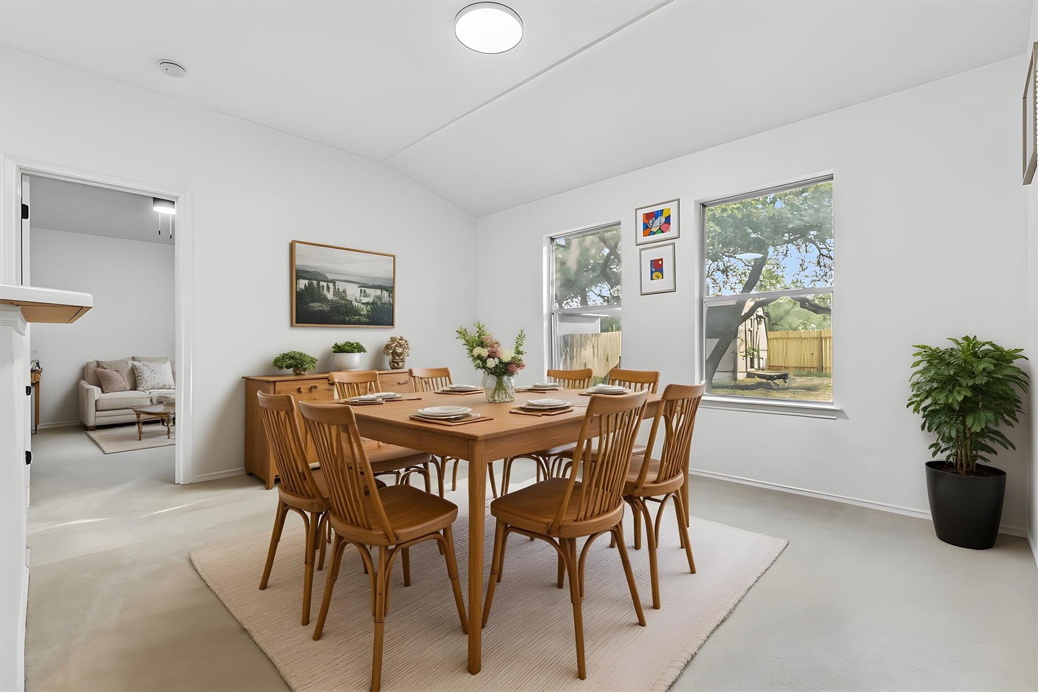 913 Tanglewood Dr, Leander, TX 78641