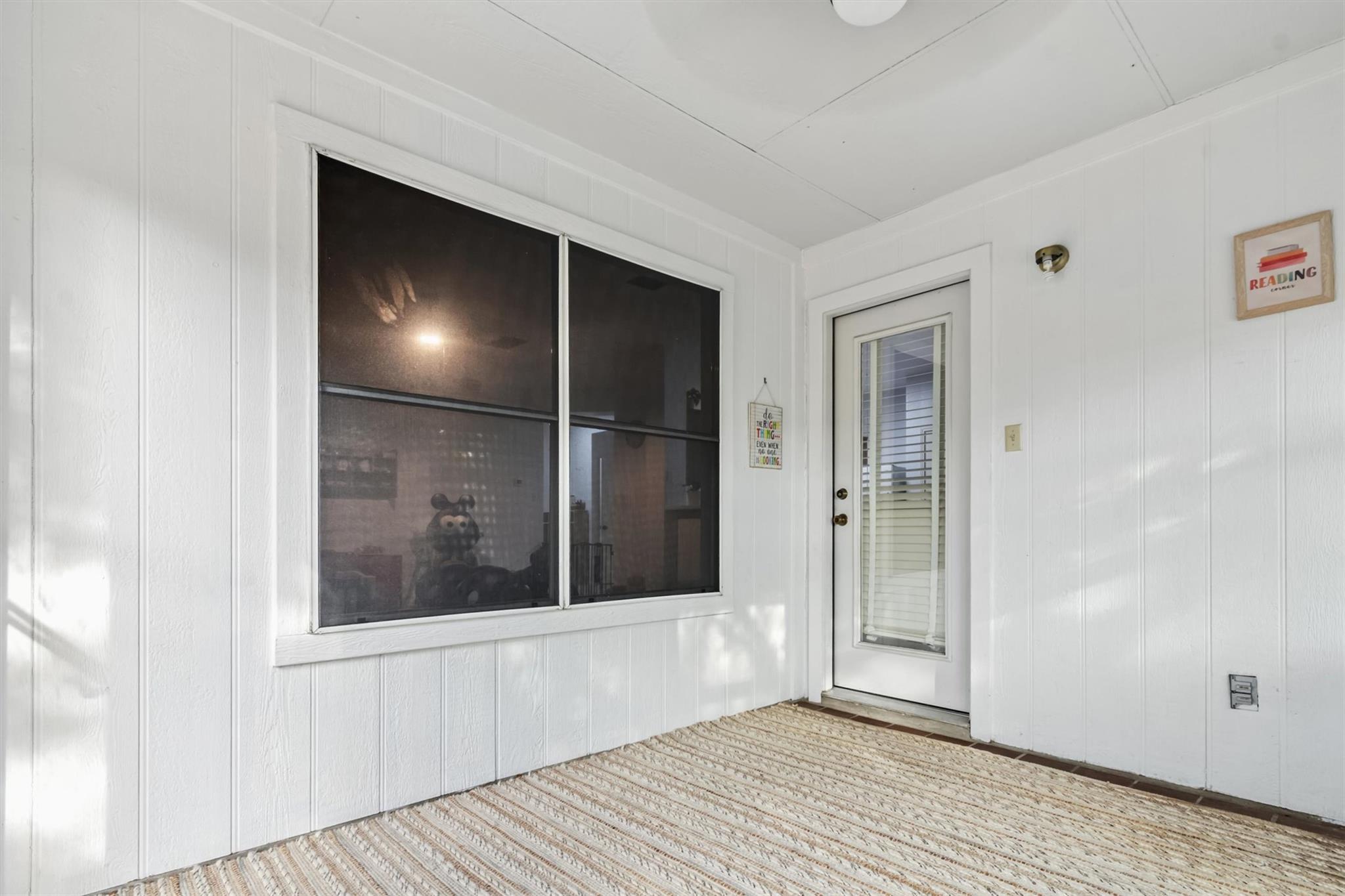 913 Tanglewood Dr, Leander, TX 78641