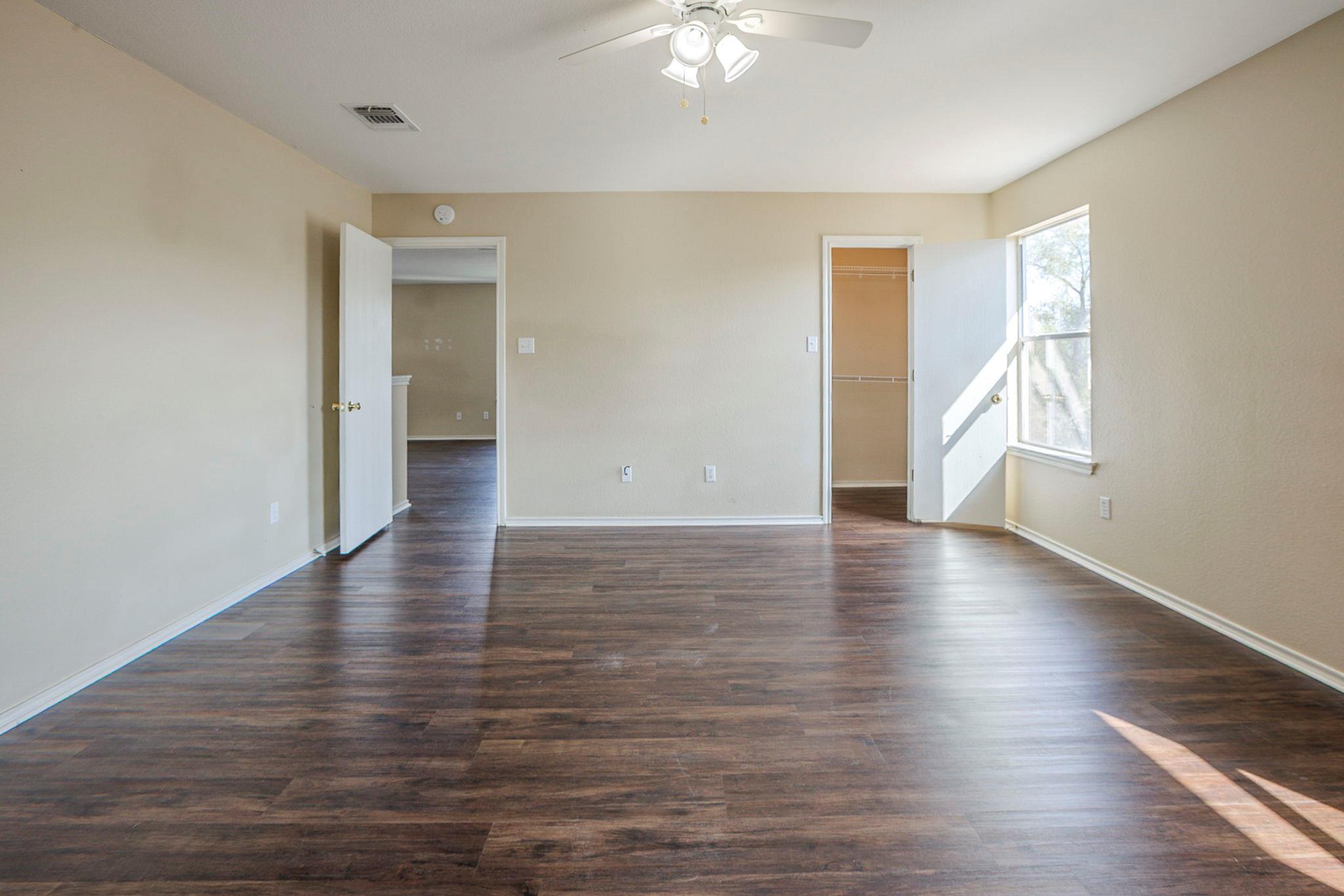 206 Pheasant Trl, Bastrop, TX 78602