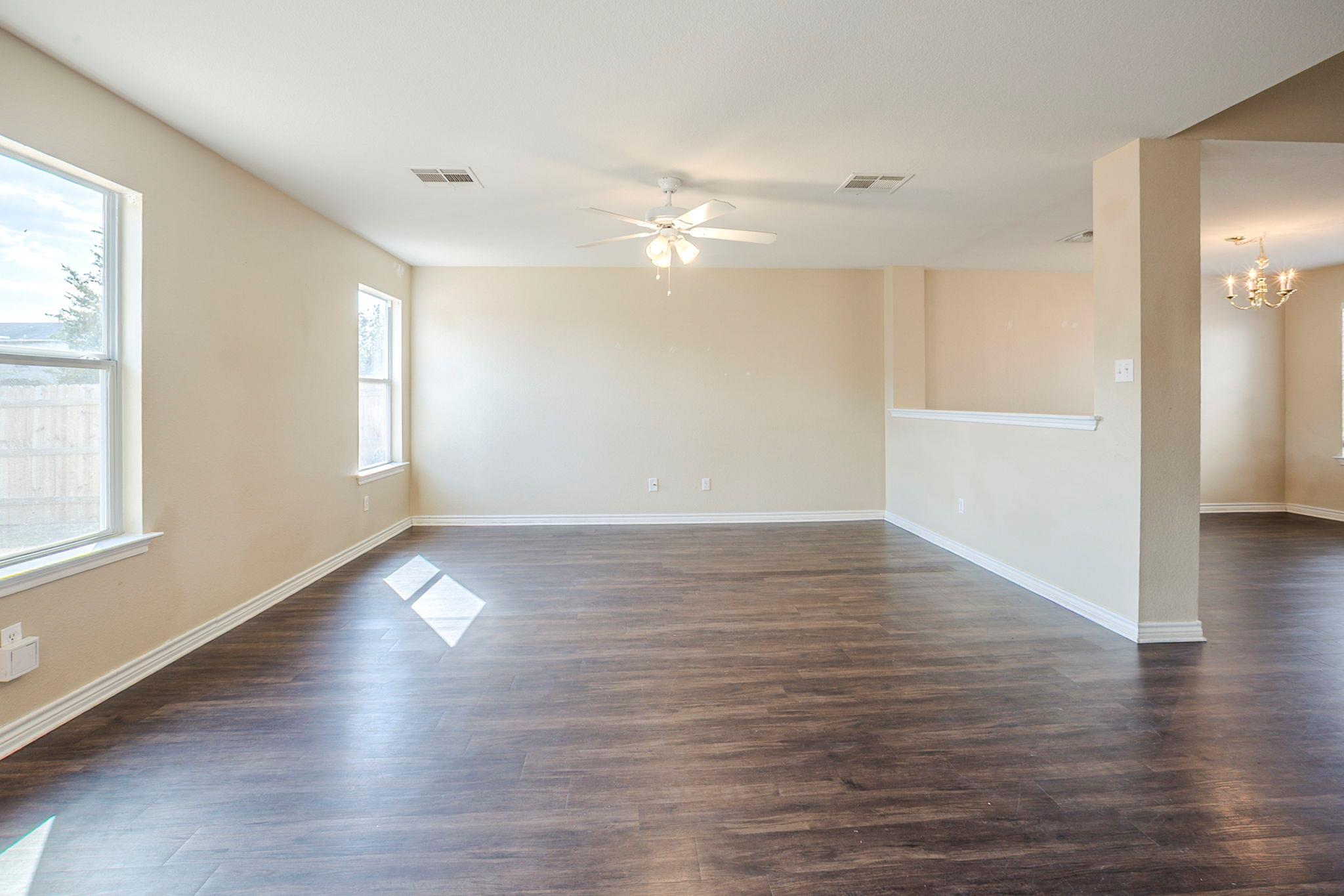 206 Pheasant Trl, Bastrop, TX 78602