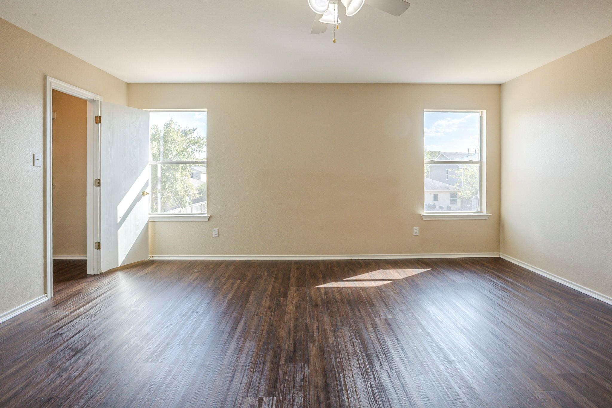 206 Pheasant Trl, Bastrop, TX 78602