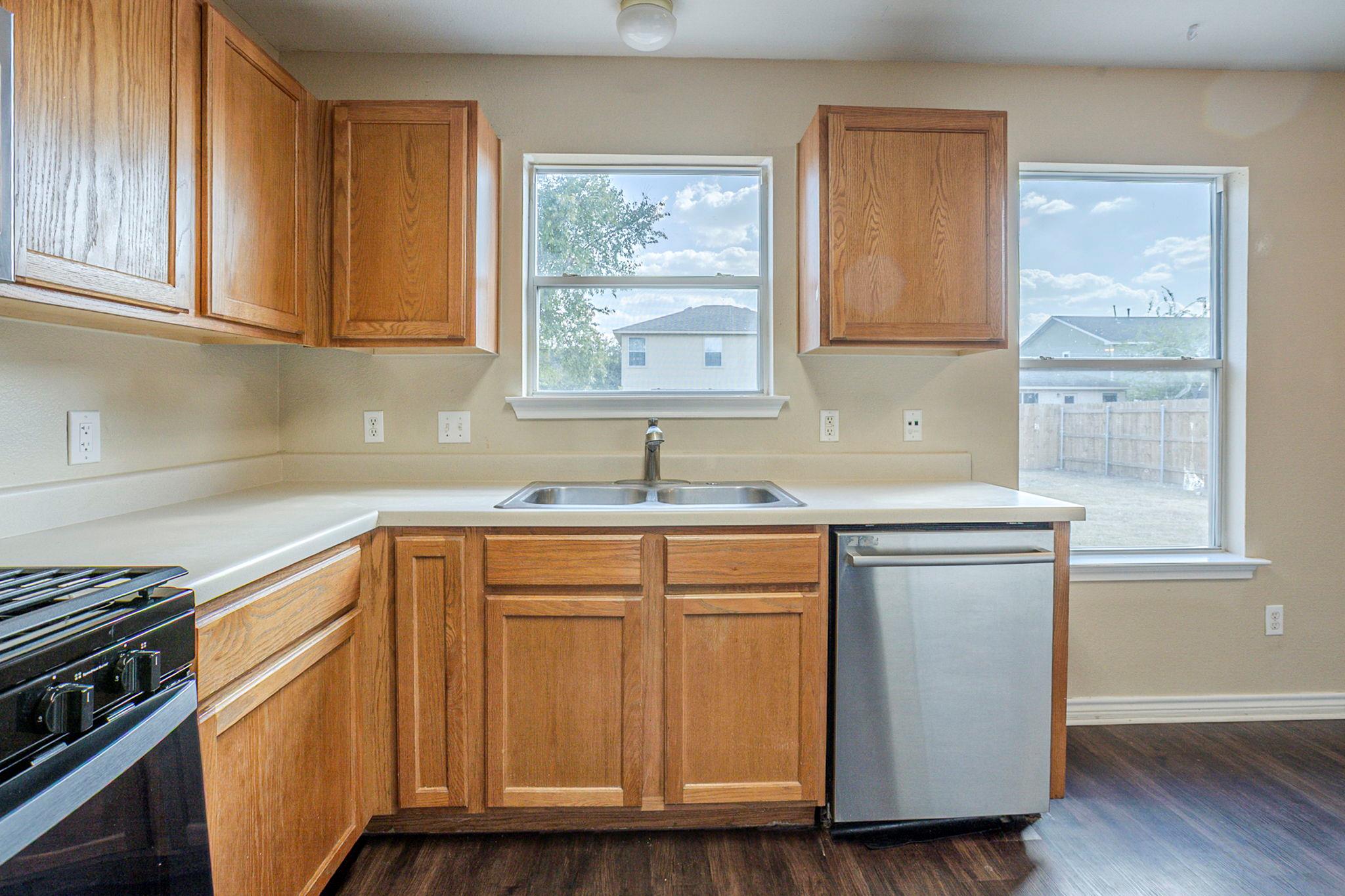 206 Pheasant Trl, Bastrop, TX 78602