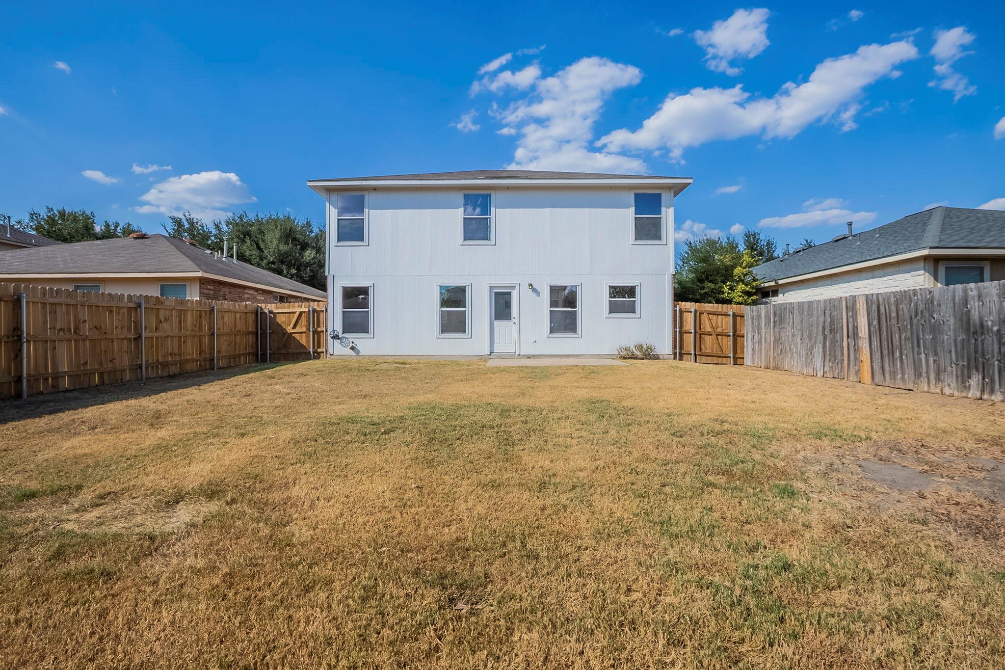 206 Pheasant Trl, Bastrop, TX 78602