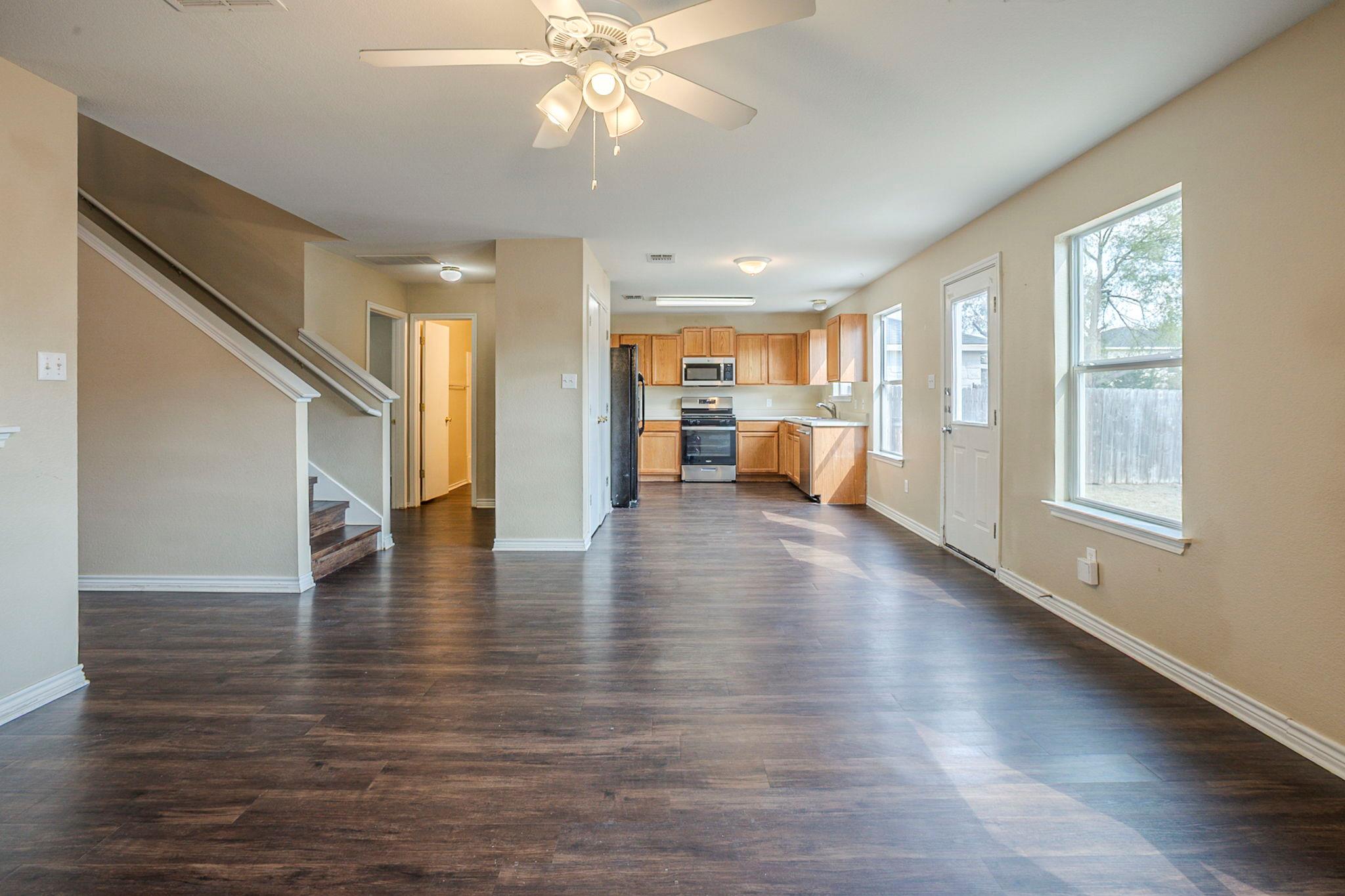 206 Pheasant Trl, Bastrop, TX 78602