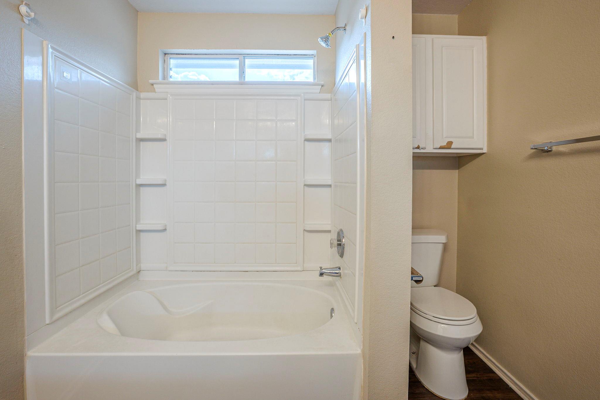 206 Pheasant Trl, Bastrop, TX 78602