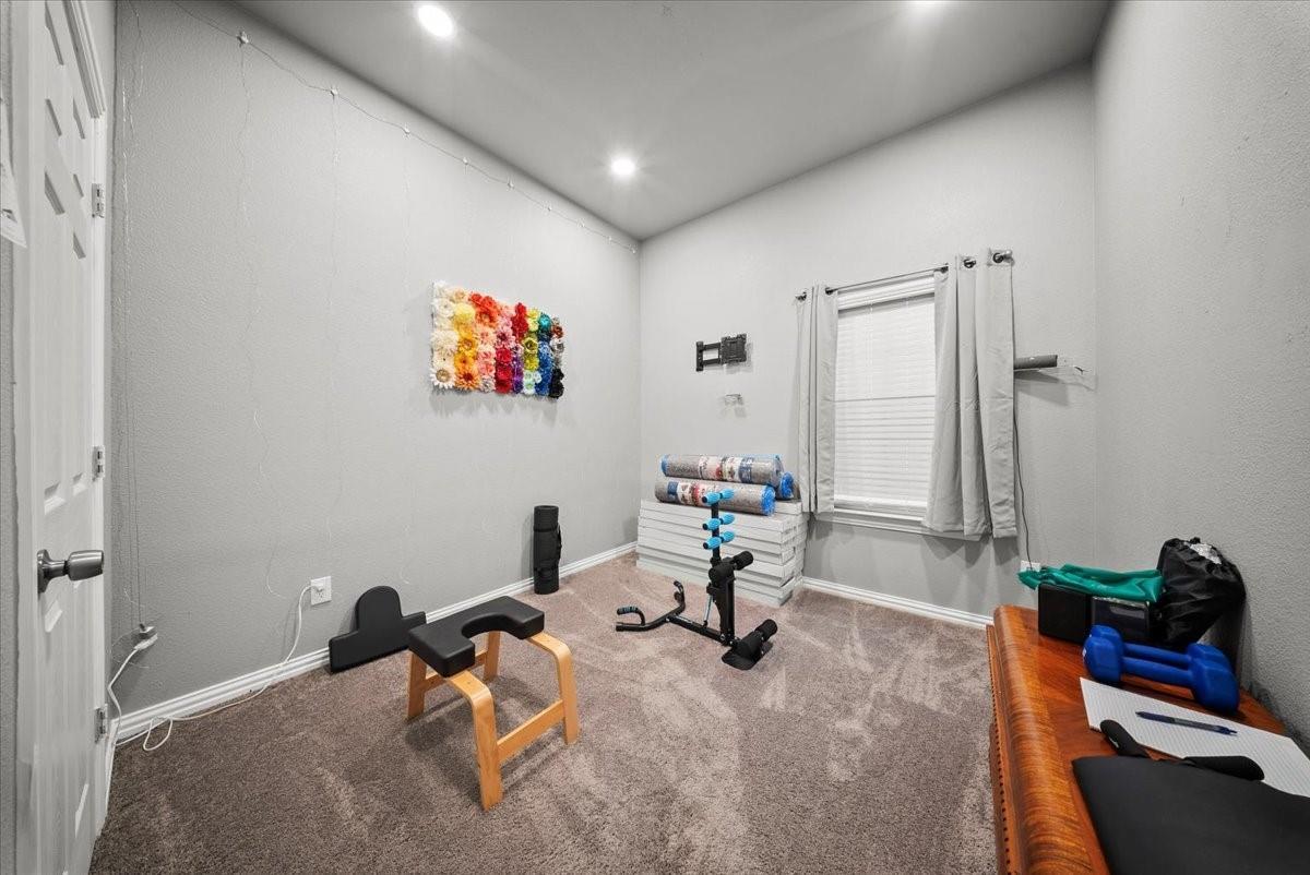 5312 Black Hawk St, Dallas, TX 75212