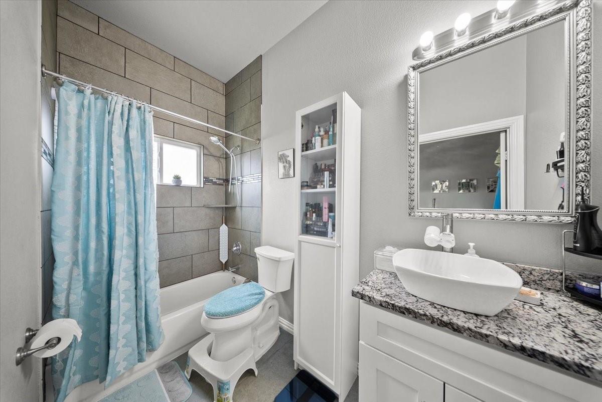 5312 Black Hawk St, Dallas, TX 75212