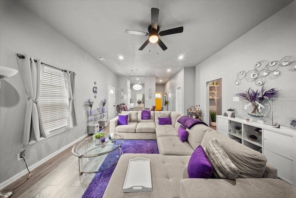 5312 Black Hawk St, Dallas, TX 75212