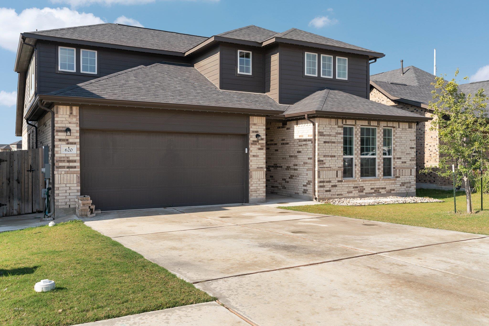 620 Sugar Cane Rd, Buda, TX 78610