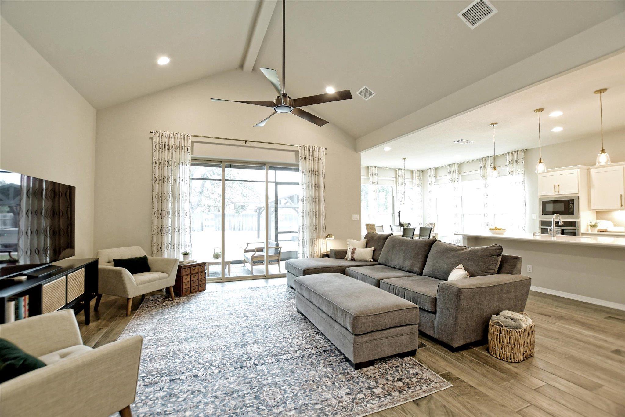 133 Red Granite Rd, Georgetown, TX 78633