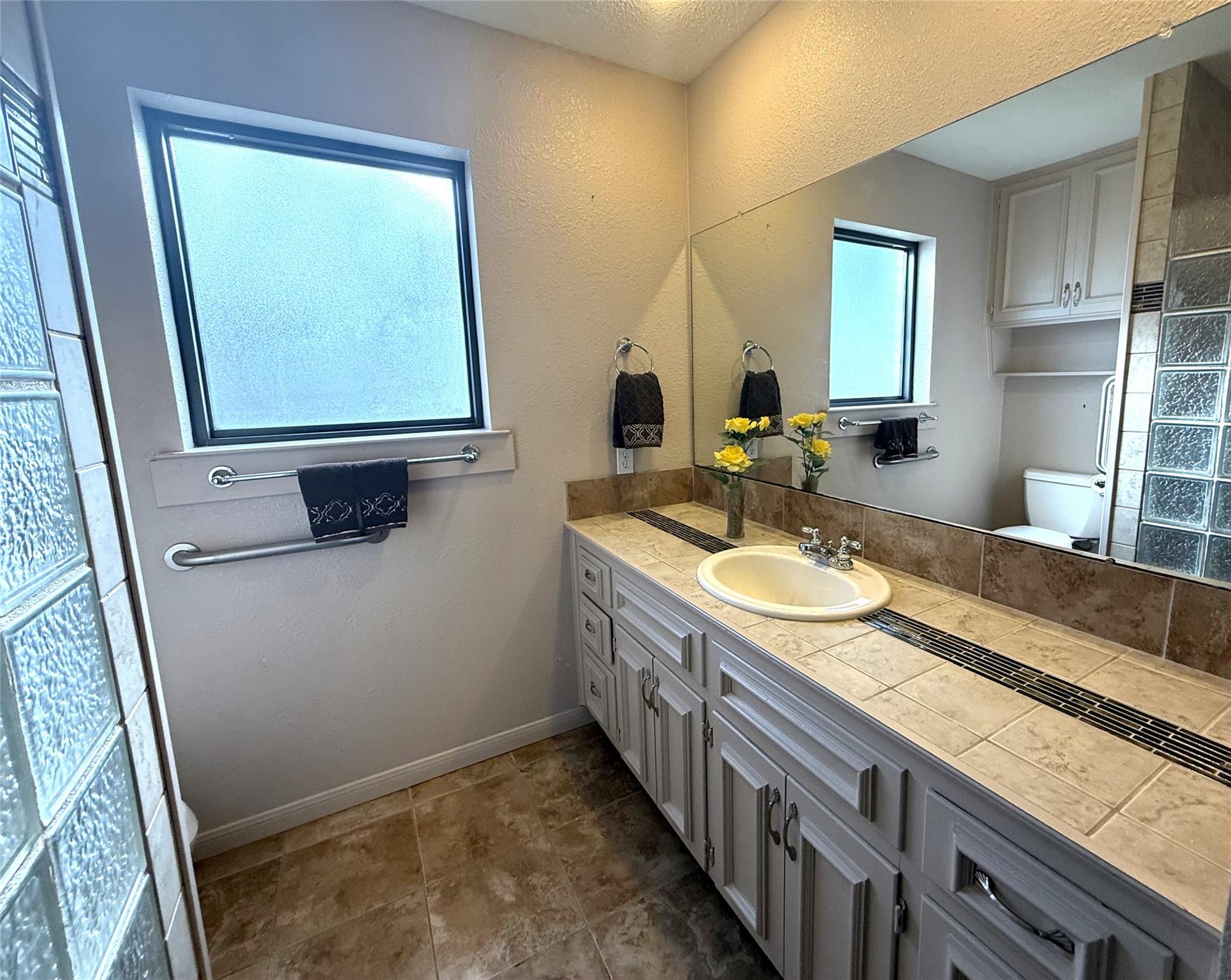 133 Champions Dr, Rockdale, TX 76567