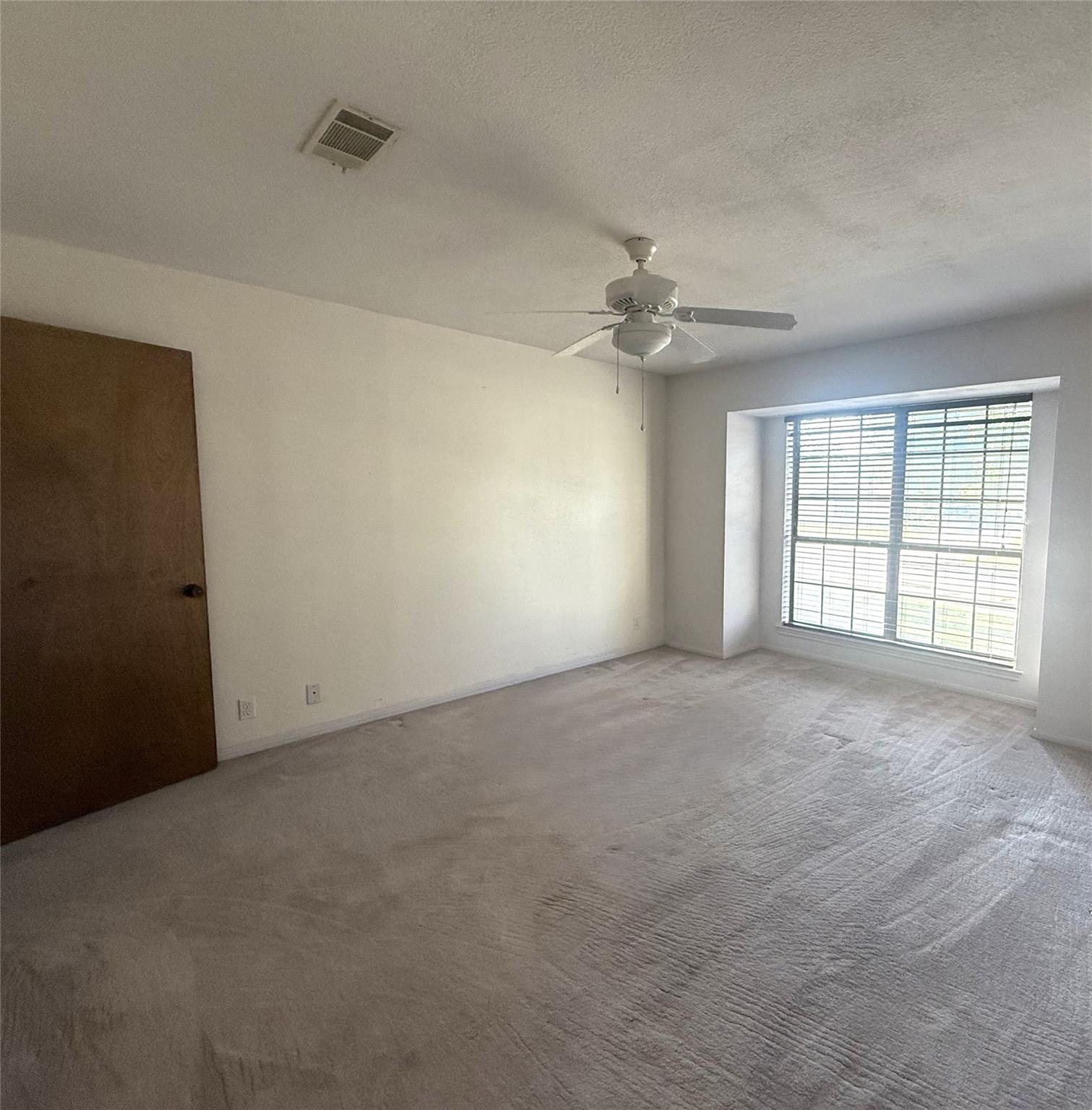 133 Champions Dr, Rockdale, TX 76567