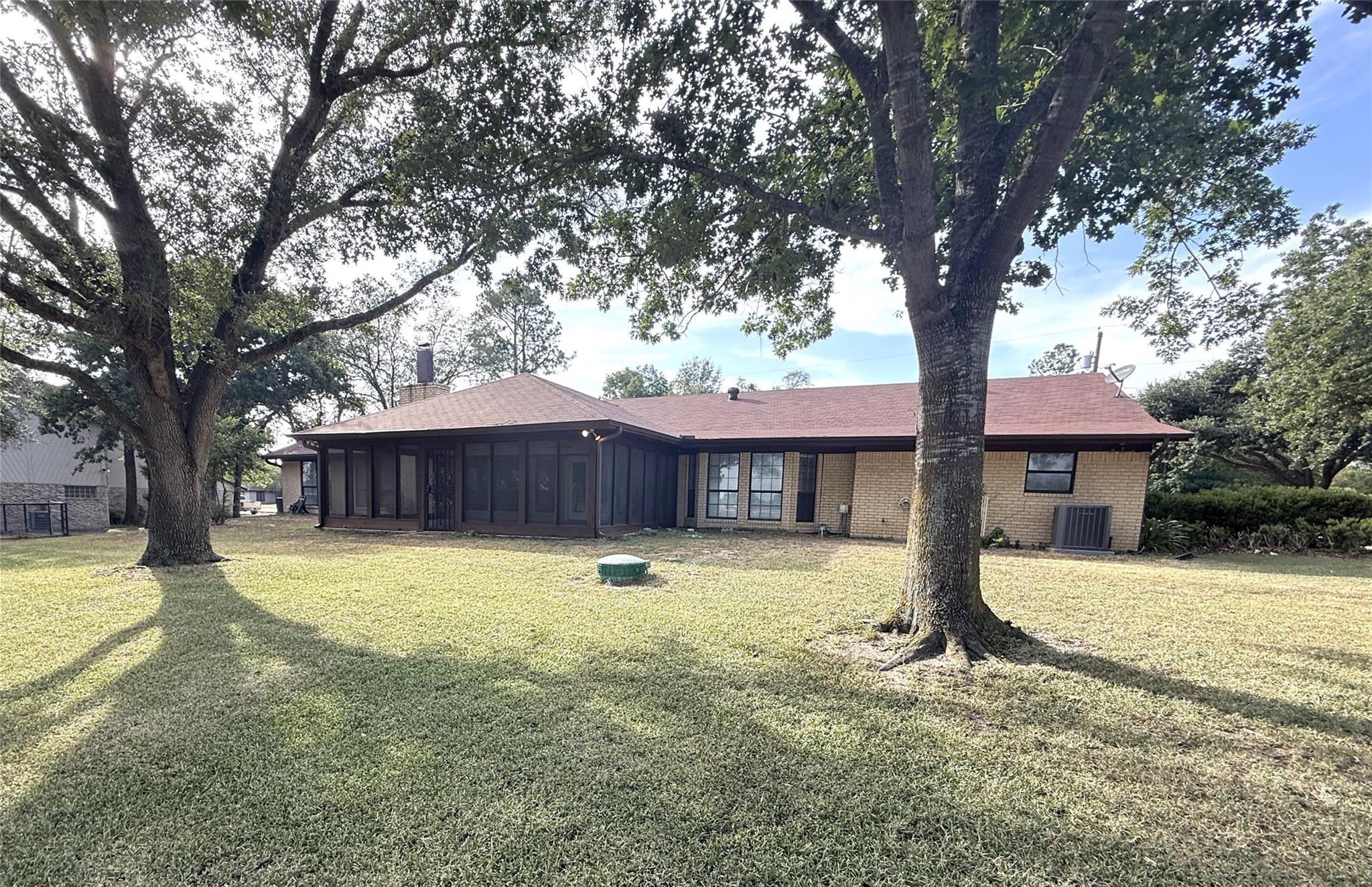 133 Champions Dr, Rockdale, TX 76567