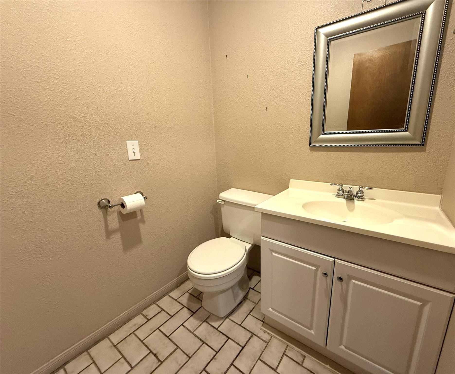 133 Champions Dr, Rockdale, TX 76567