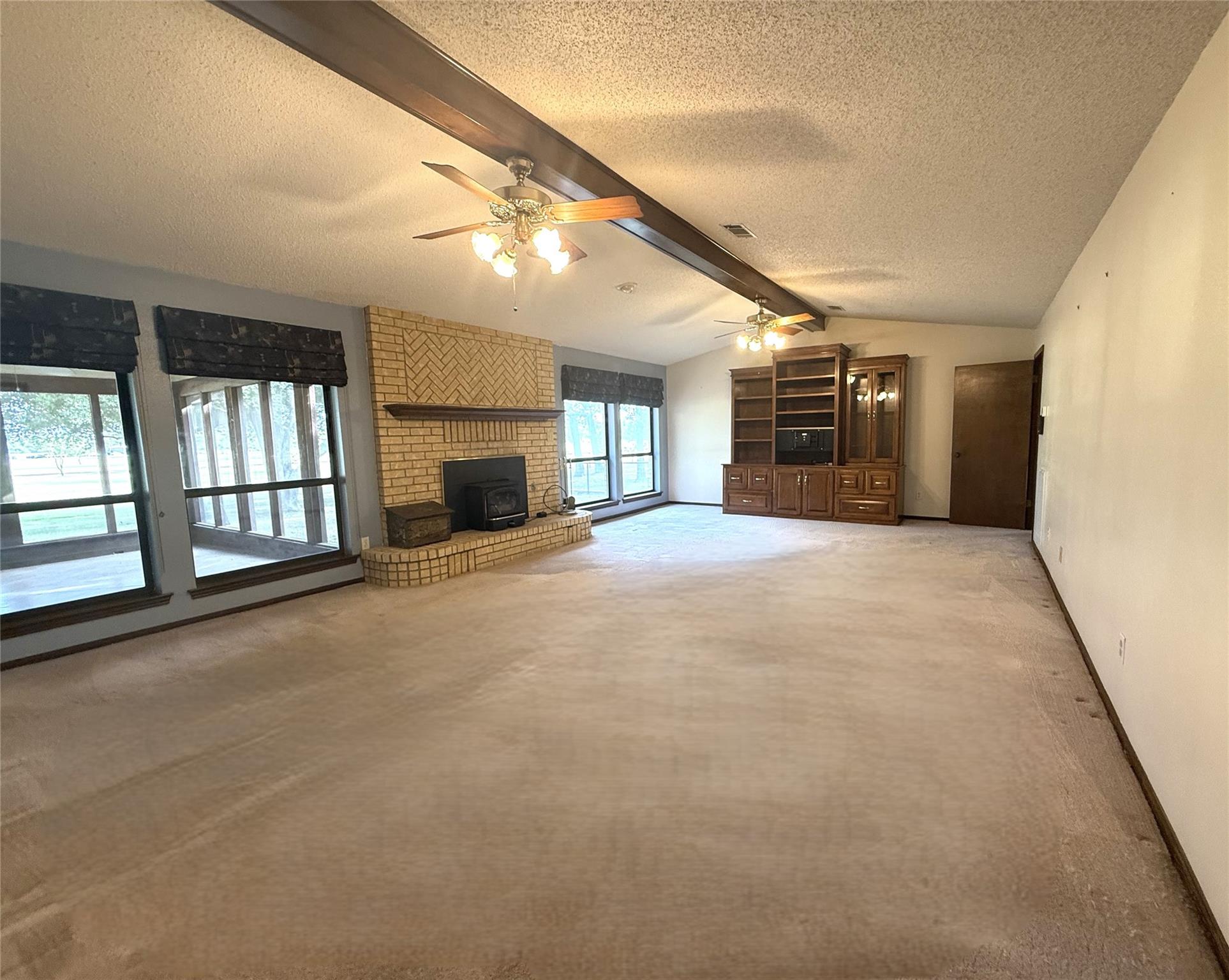 133 Champions Dr, Rockdale, TX 76567