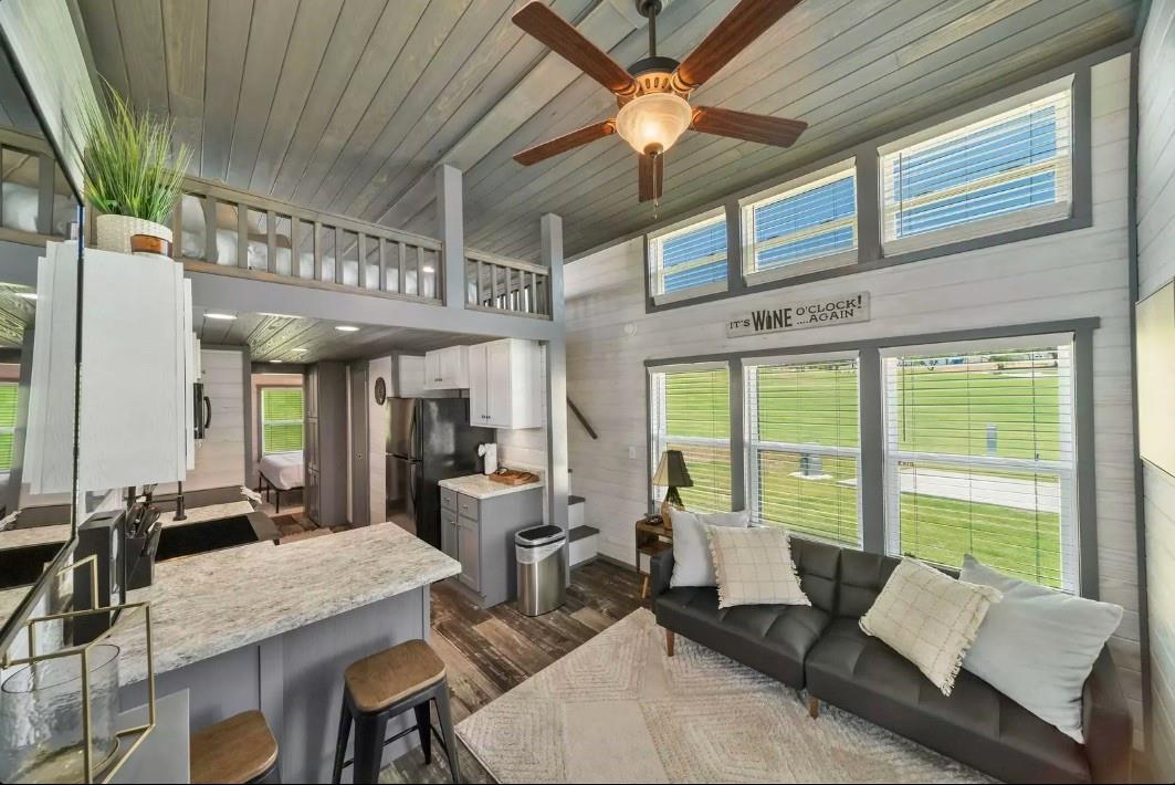 5386 Ranch Road 1376 Rd # 98, Fredericksburg, TX 78624