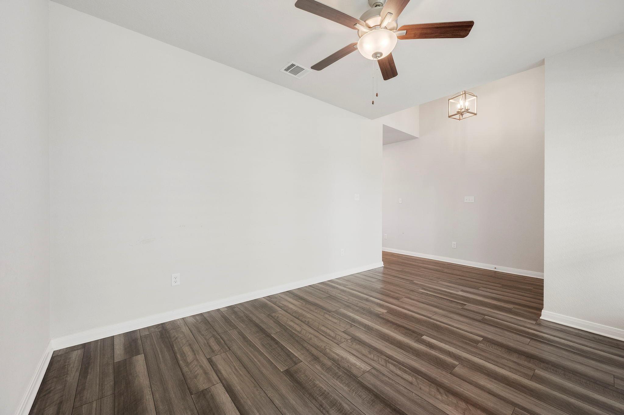 2054 Viva Rd, Bryan, TX 77807