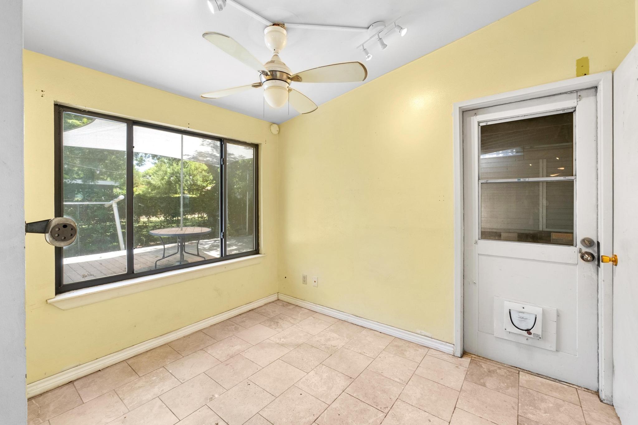 1821 Dexter St, Austin, TX 78704